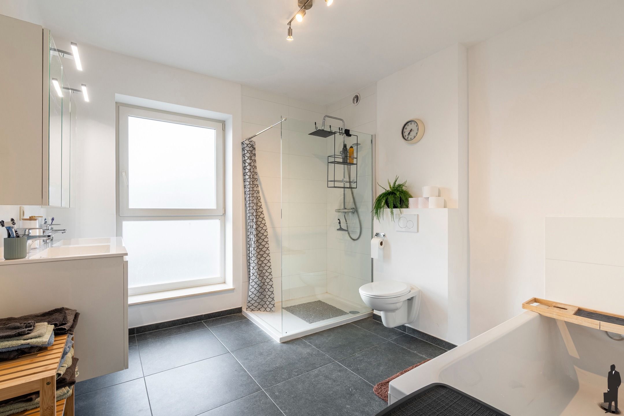 Ruim, lichtrijk duplex appartement met 3 slpk. op wandelafstand van het centrum foto 17