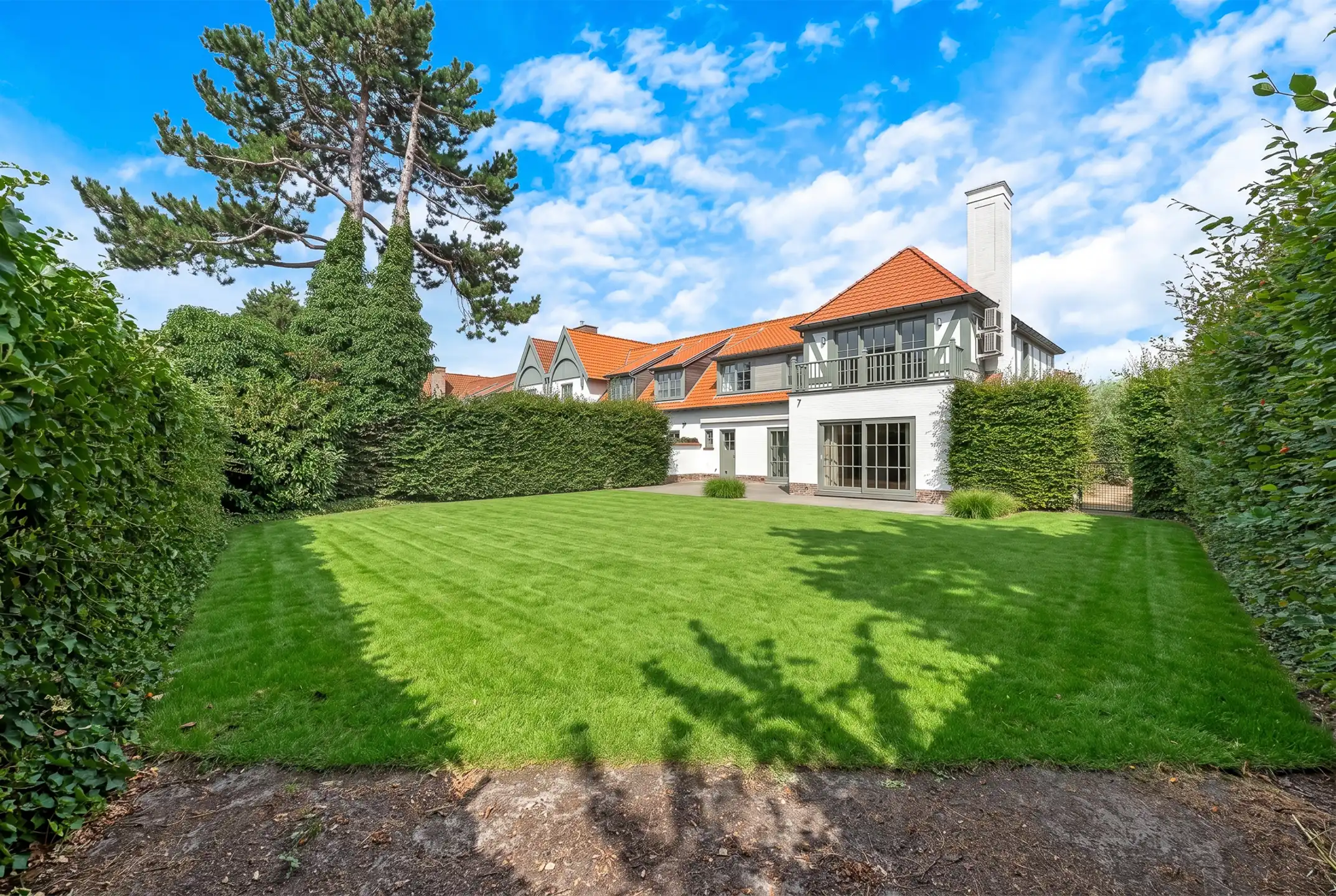 Charmante koppelvilla met zonnige tuin - Witte Duivenhof foto {{pictureIndex}}