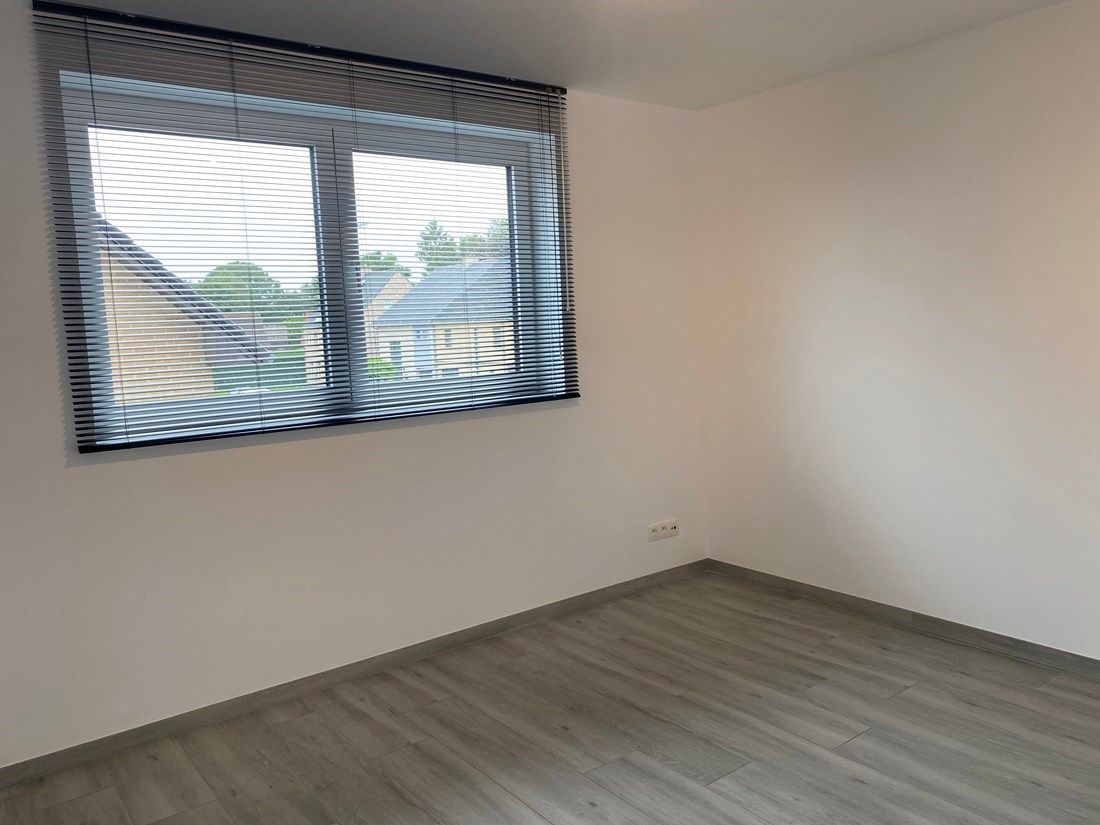 Moderne nieuwbouwwoning  net buiten het centrum van Zolder foto 9