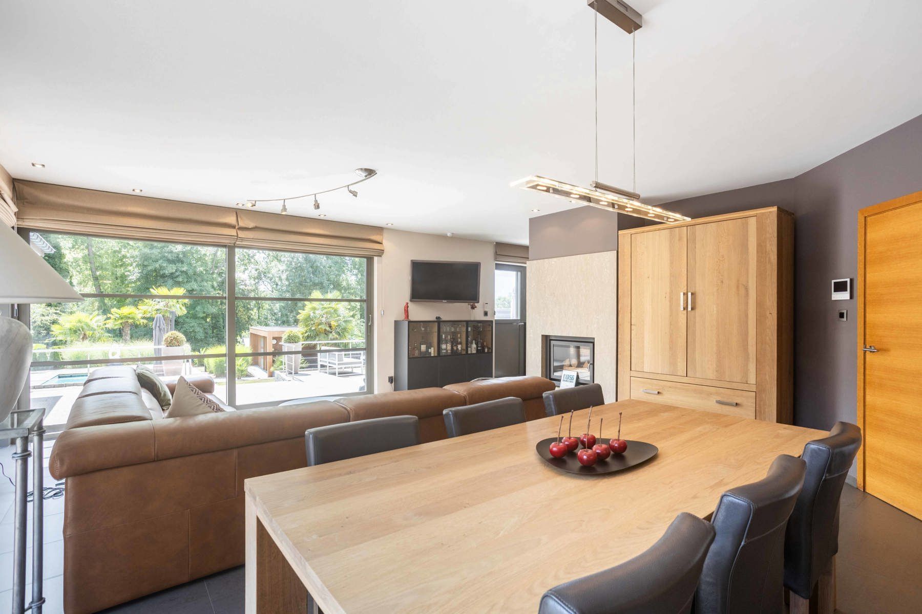 Instapklare woning 4 slpks met zwembad en poolhouse foto 6
