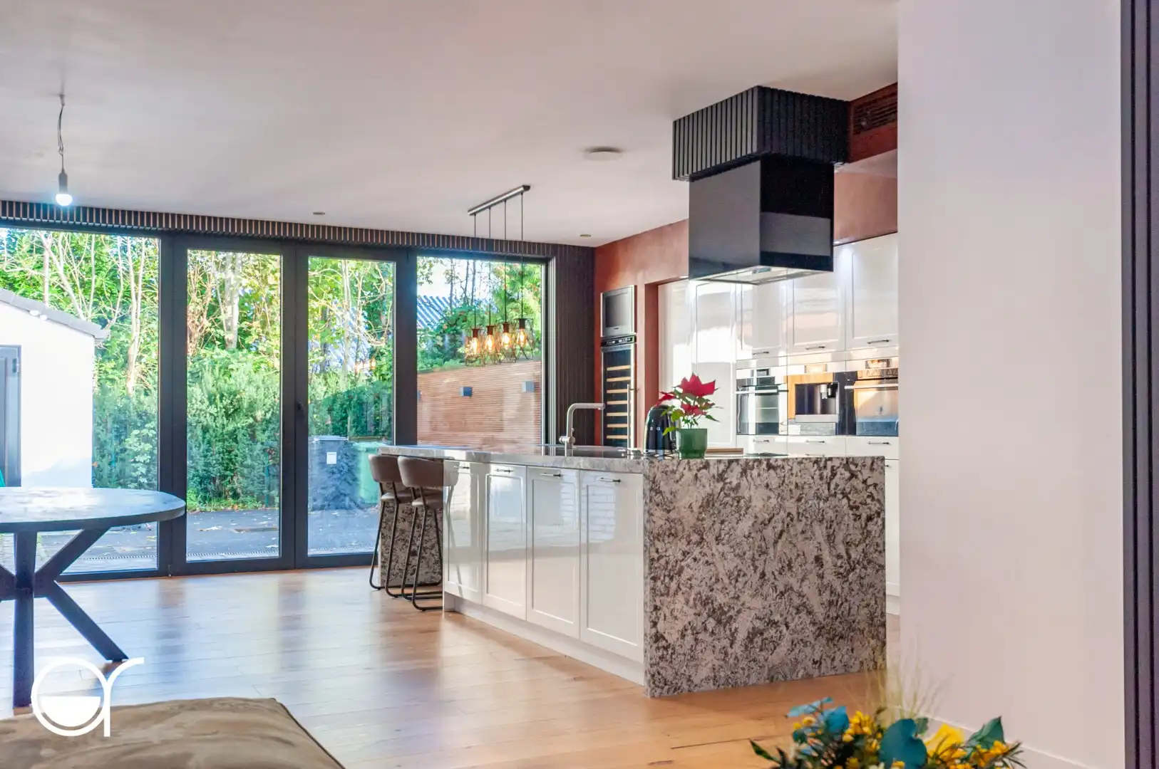 Ruime nieuwbouwwoning met vier slaapkamers in Sint-Amandsberg. foto 5