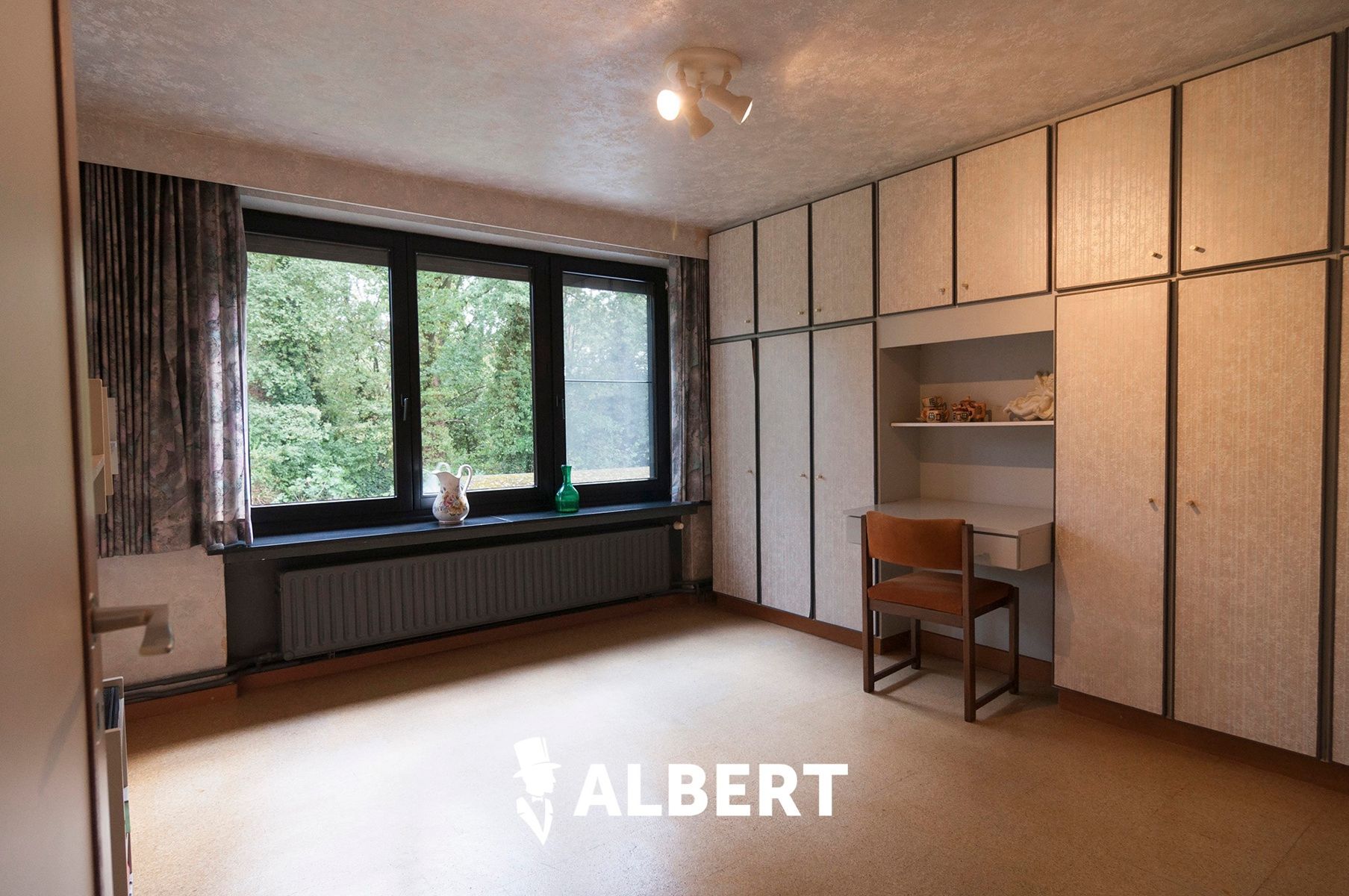 Leuke woning op toplocatie met mooie tuin en 4 slaapkamers! foto 17