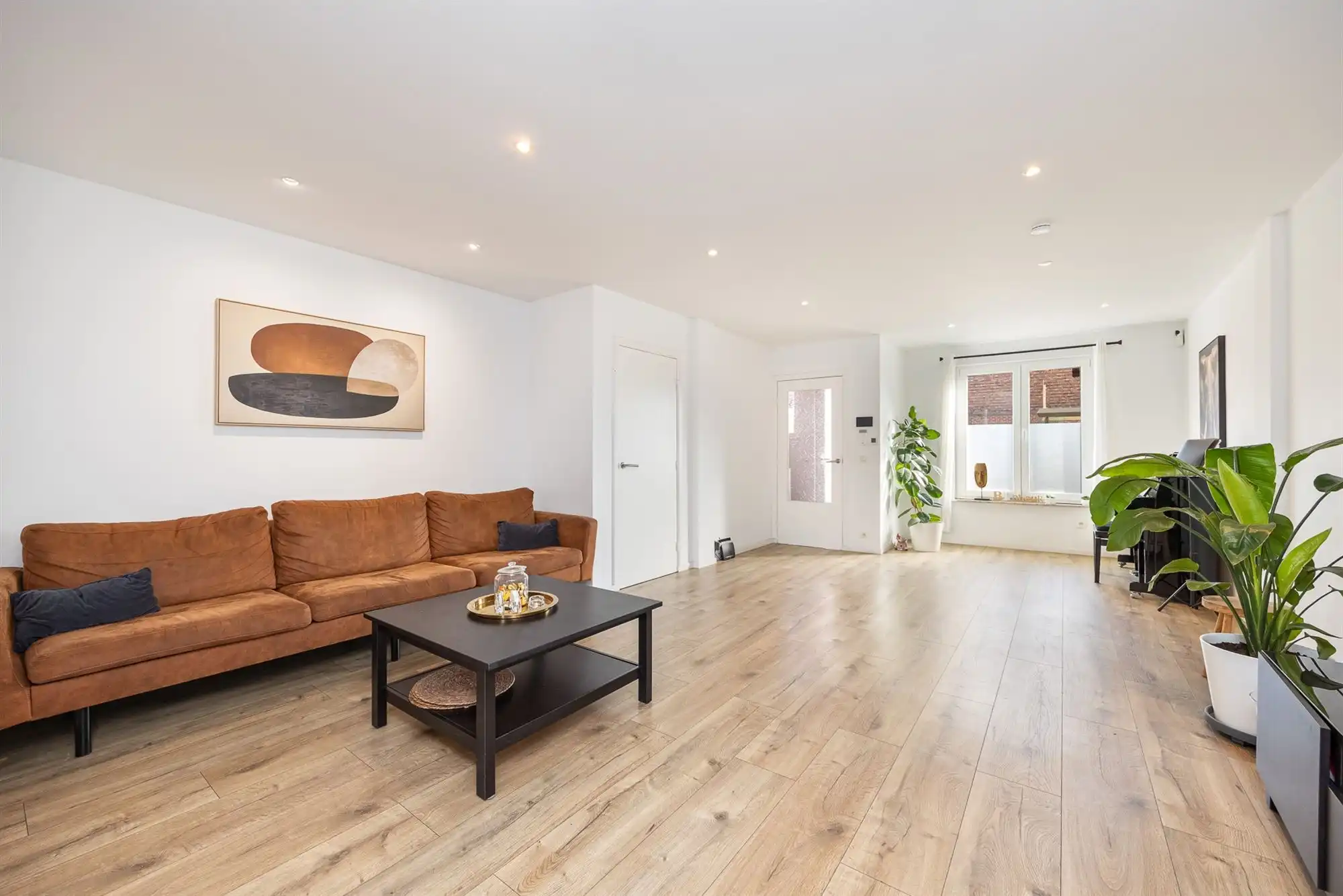 Instapklare gezinswoning met drie slaapkamers foto 6