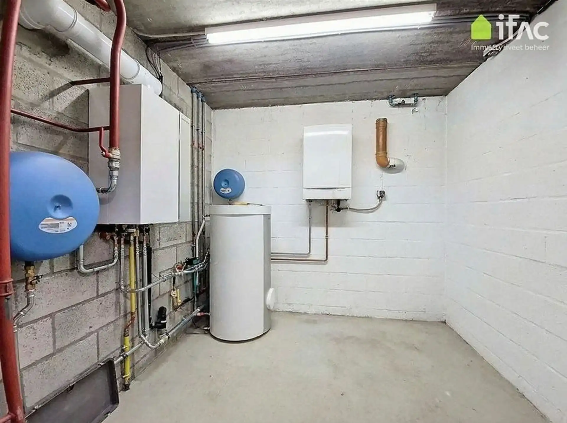 Ruime villa 6 slpks, 2 bureaus, 5 badkamers op +/-17are foto 31