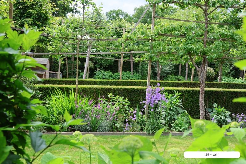 EXCLUSIEF PERFECT AFGEWERKTE MODERNE VILLA (330m²) OP TOPLOCATIE EN PRACHTIGE TUIN foto 45