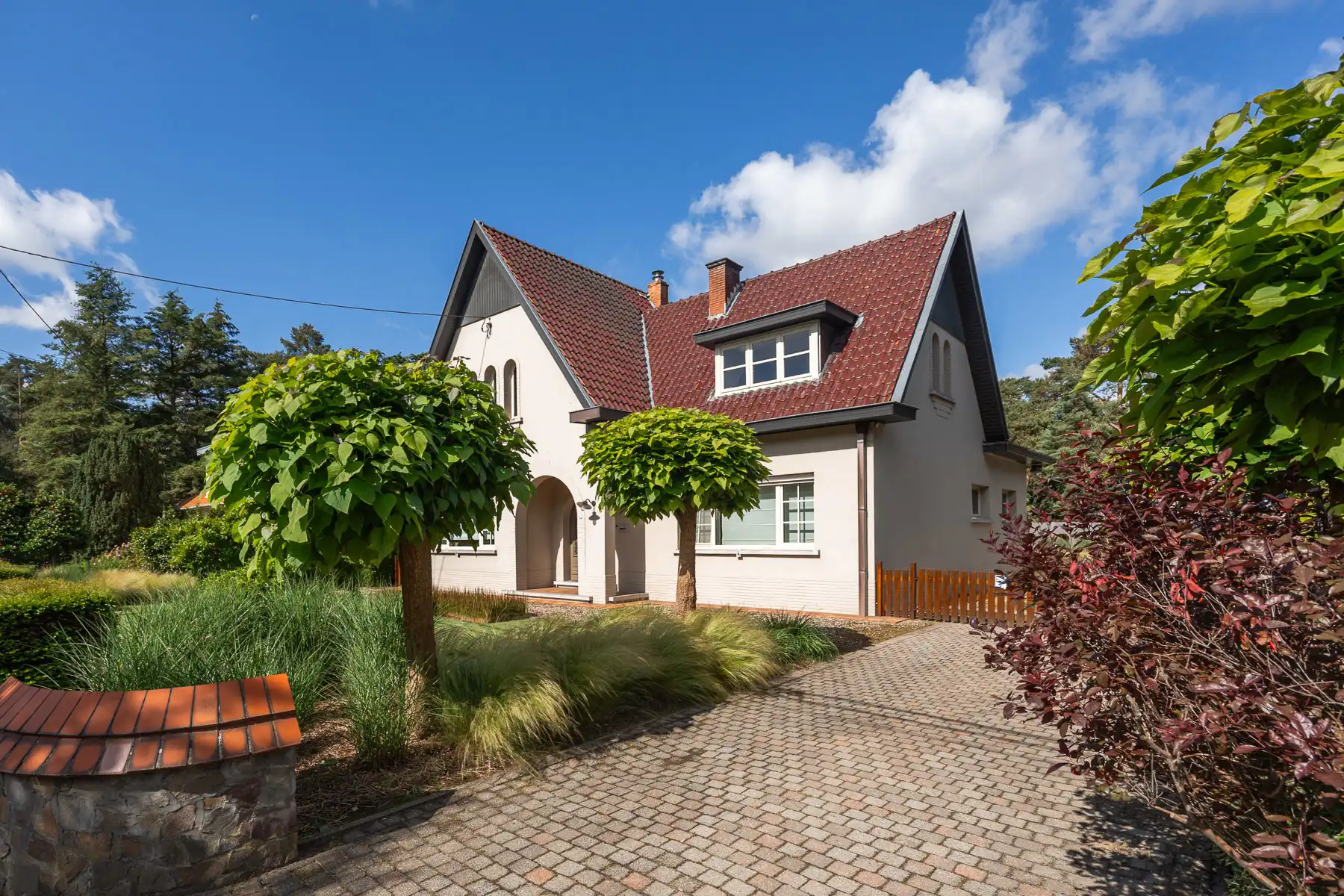 Hoofdfoto van de publicatie: Charmante woning met prachtige tuin op een toplocatie 