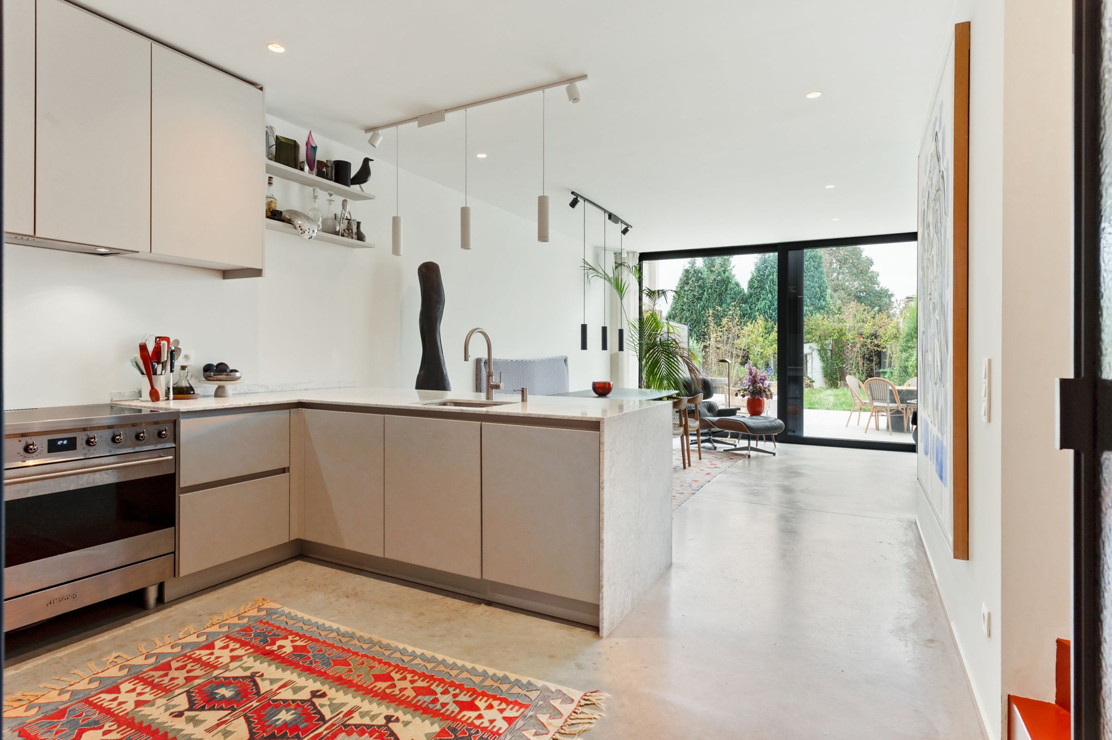 Prachtig gerenoveerde woning met mooie tuin - centrum Hove foto 4