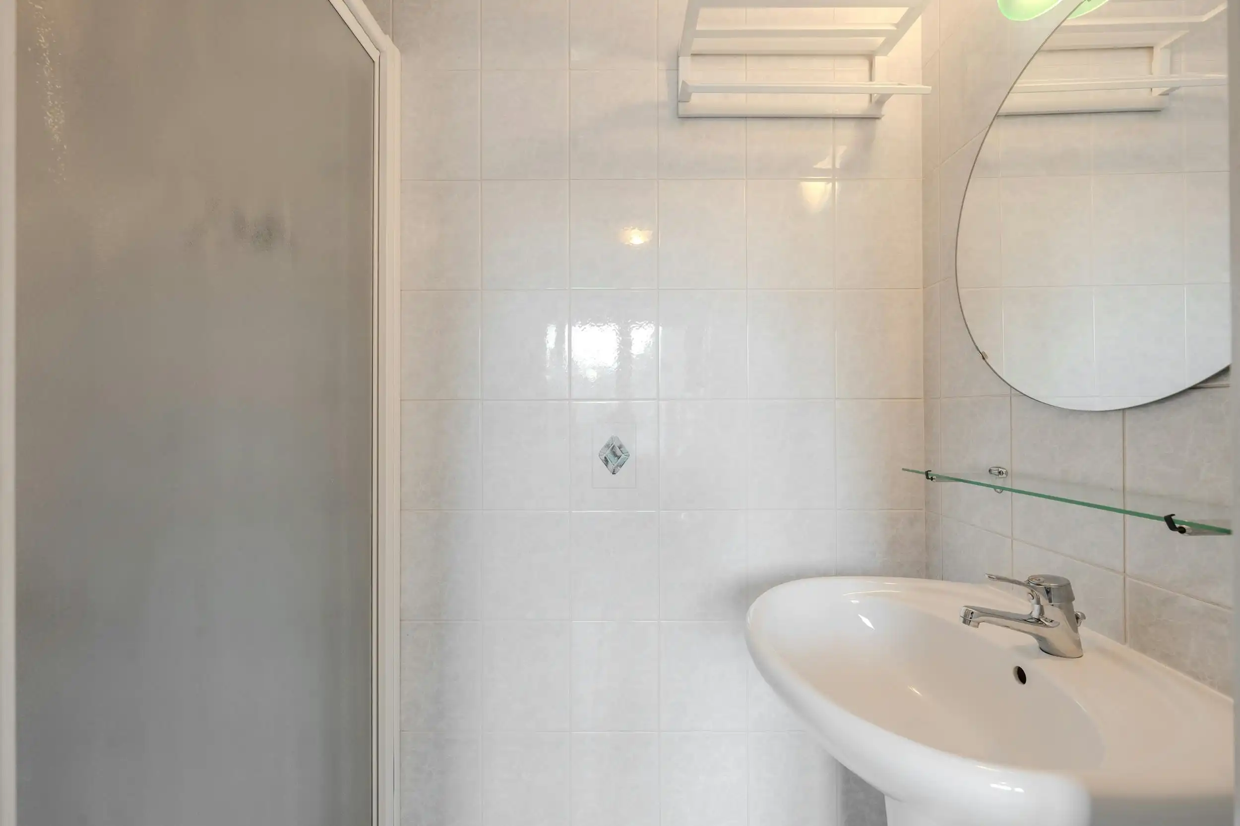 Instapklaar 2 slaapkamer appartement met zijdelings zeezicht foto 13