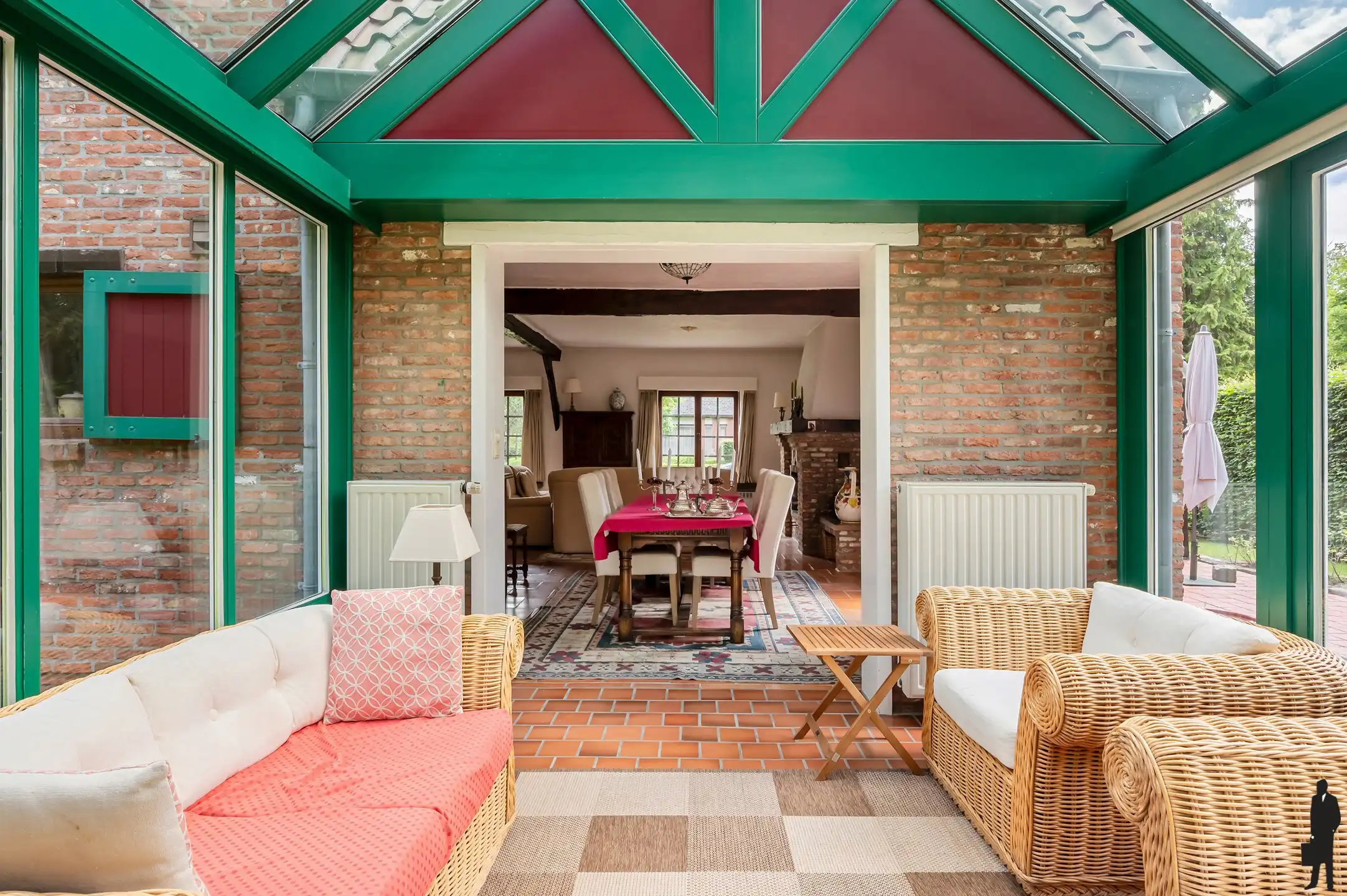 Zeer rustig gelegen villa op prachtig perceel van ca. 1594m² foto 9