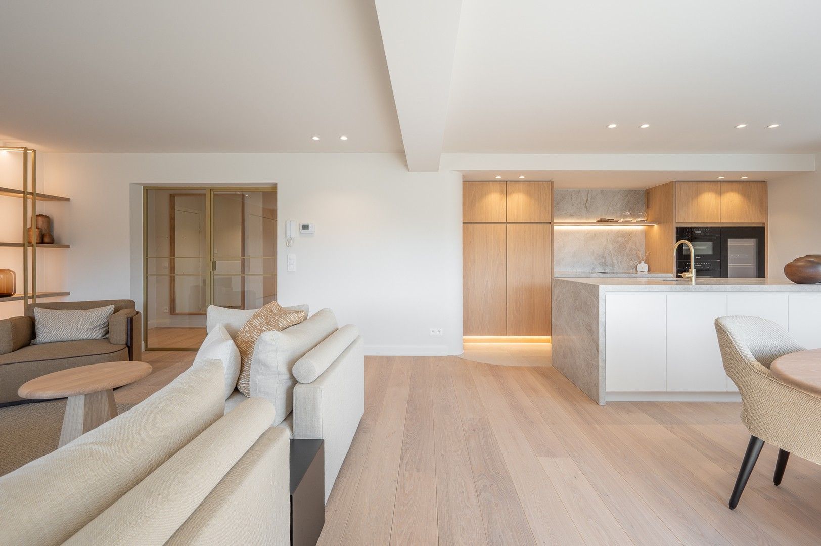 Subliem gerenoveerd hoekappartement met een schitterend zicht op de villa's van het Zoute. foto 16