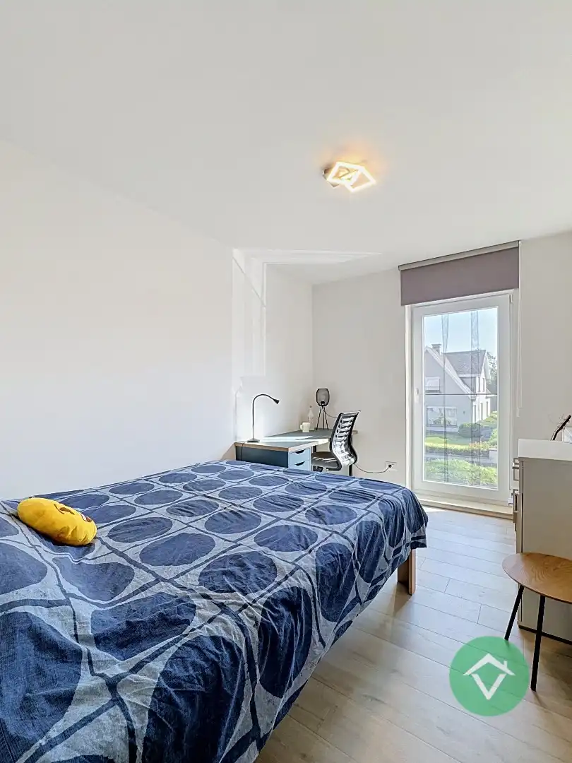 Recente gezinswoning (2019) met zonnige tuin en uitweg achteraan - instapklare topper. foto 24