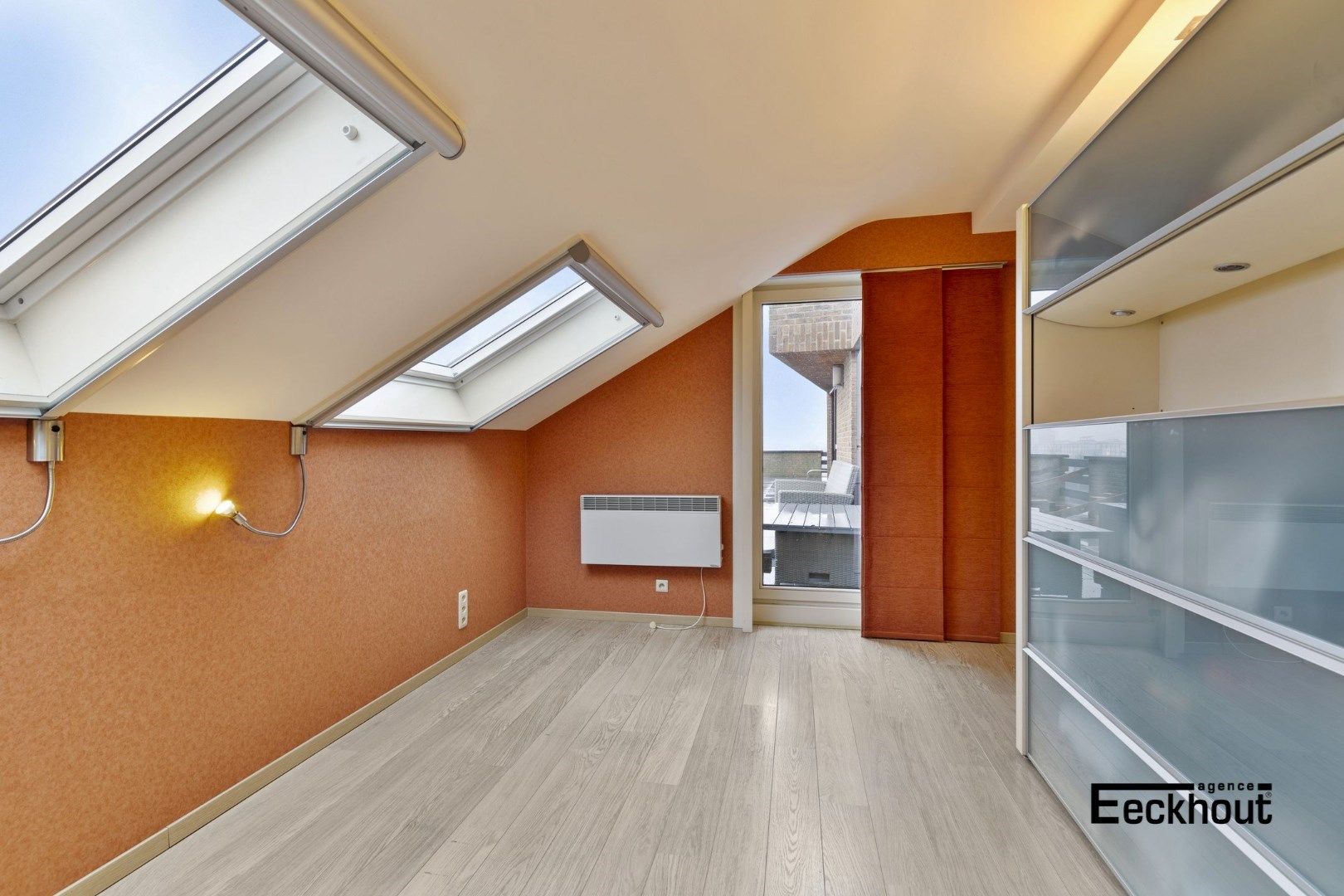 Exclusief duplexappartement met grote terrassen en prachtige zichten én een garagebox! foto 17