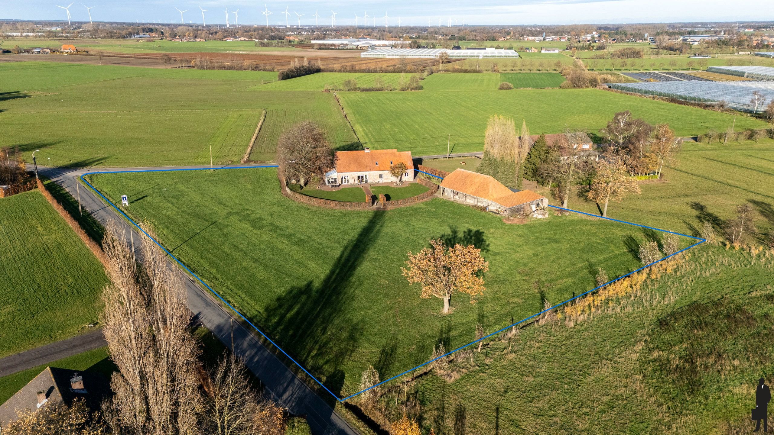 Landelijk gelegen woning in Minderhout op ca 9.000 m² grond foto 6