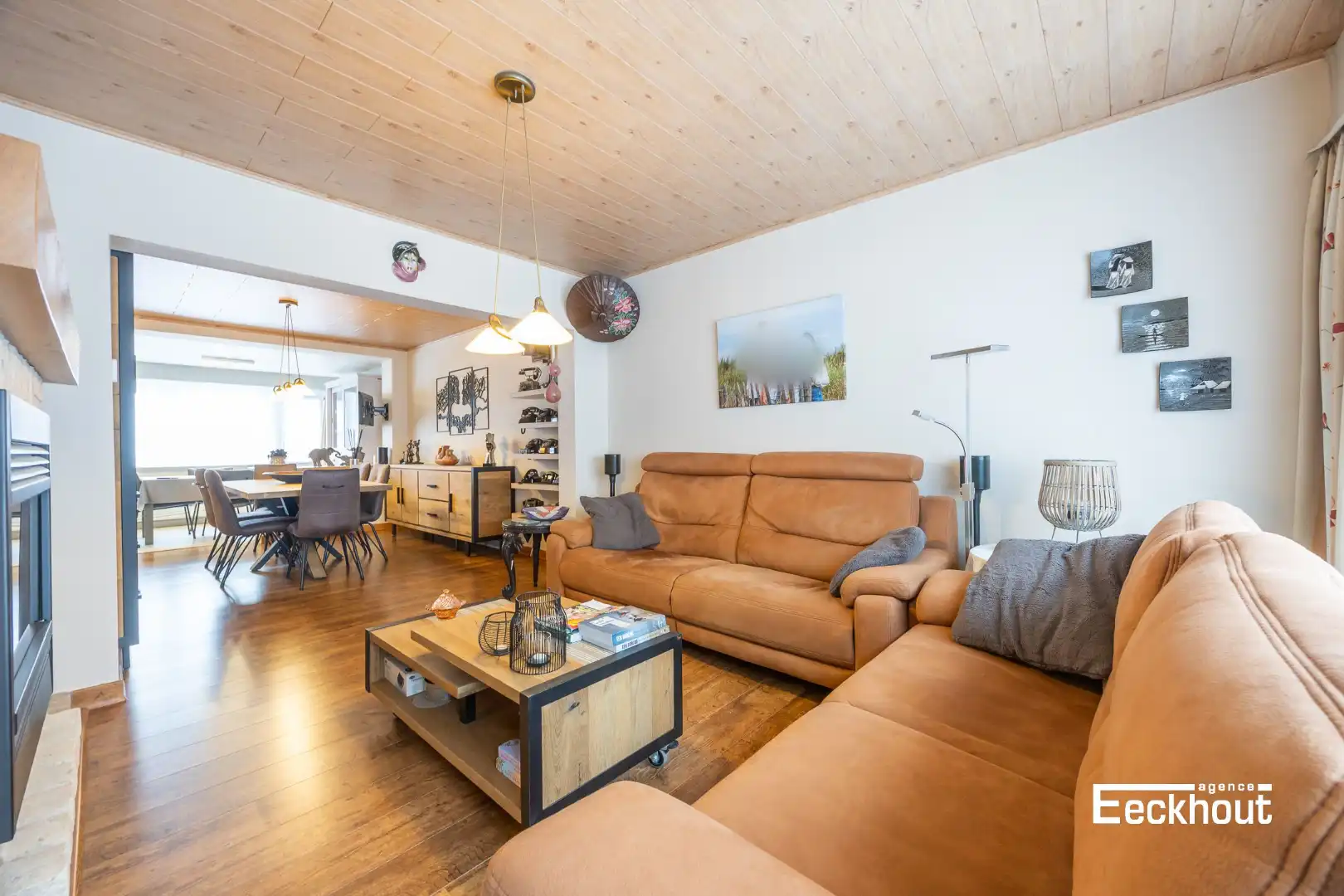 Verzorgde, instapklare woning met onderhoudsvrije buitenruimte! foto 2
