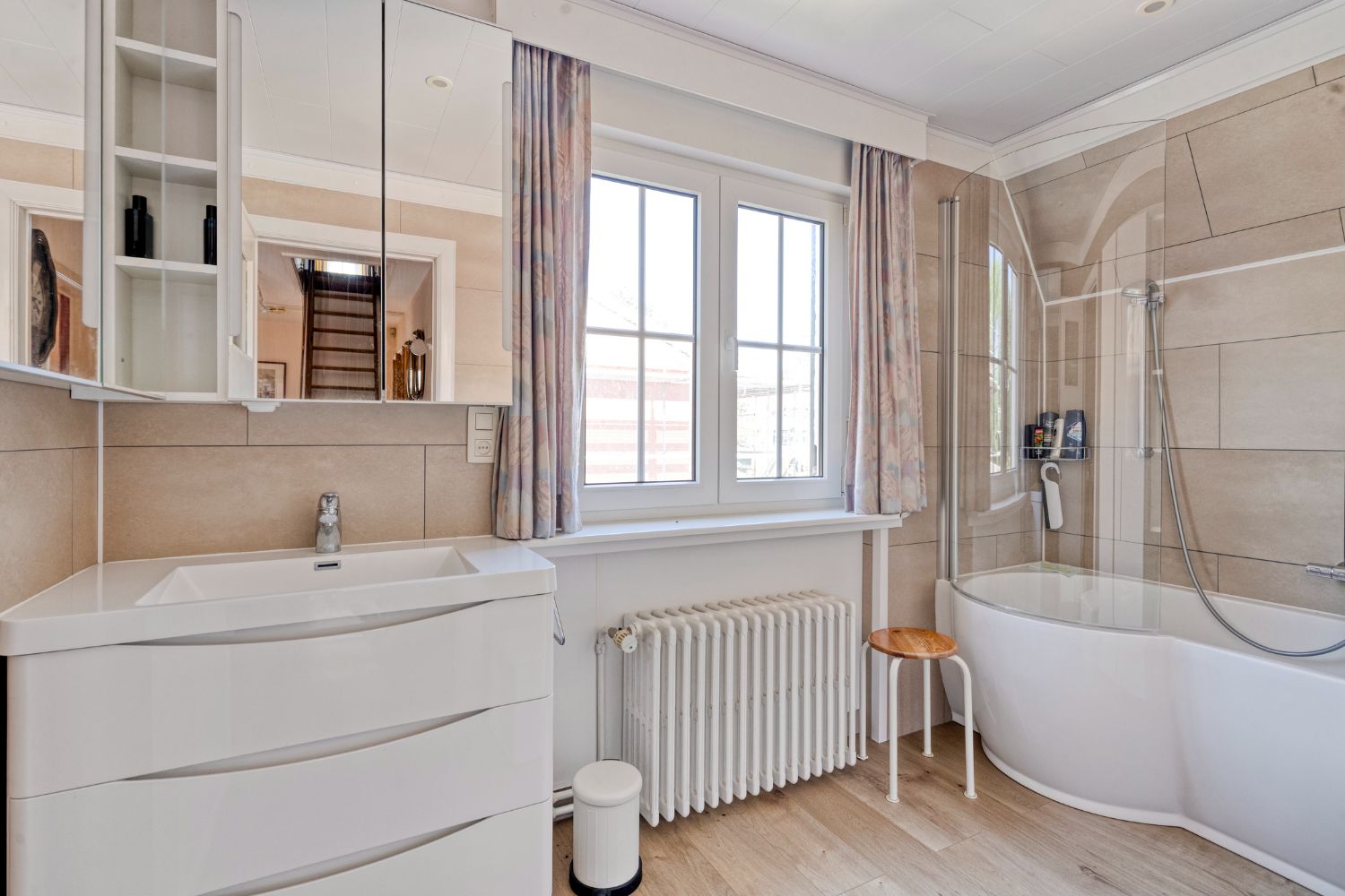Exclusieve villa met zwembad in de gegeerde Simli-wijk te Nieuwpoort foto 12