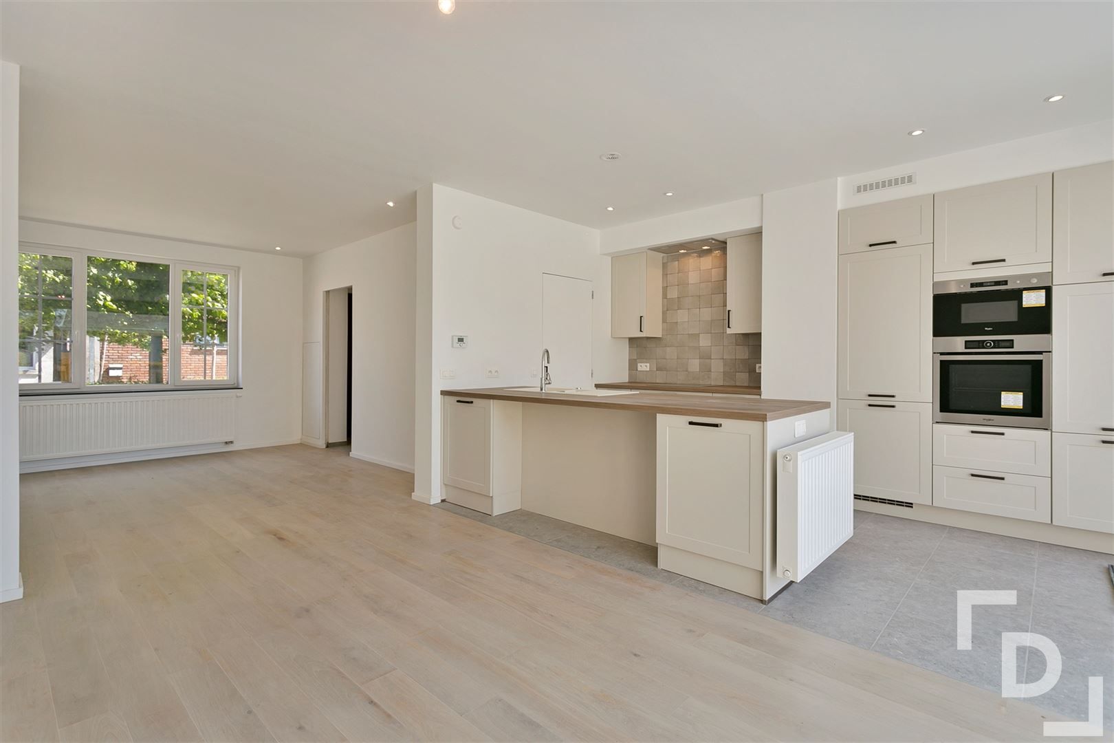 Instapklare rijwoning met uitgang achteraan foto 6