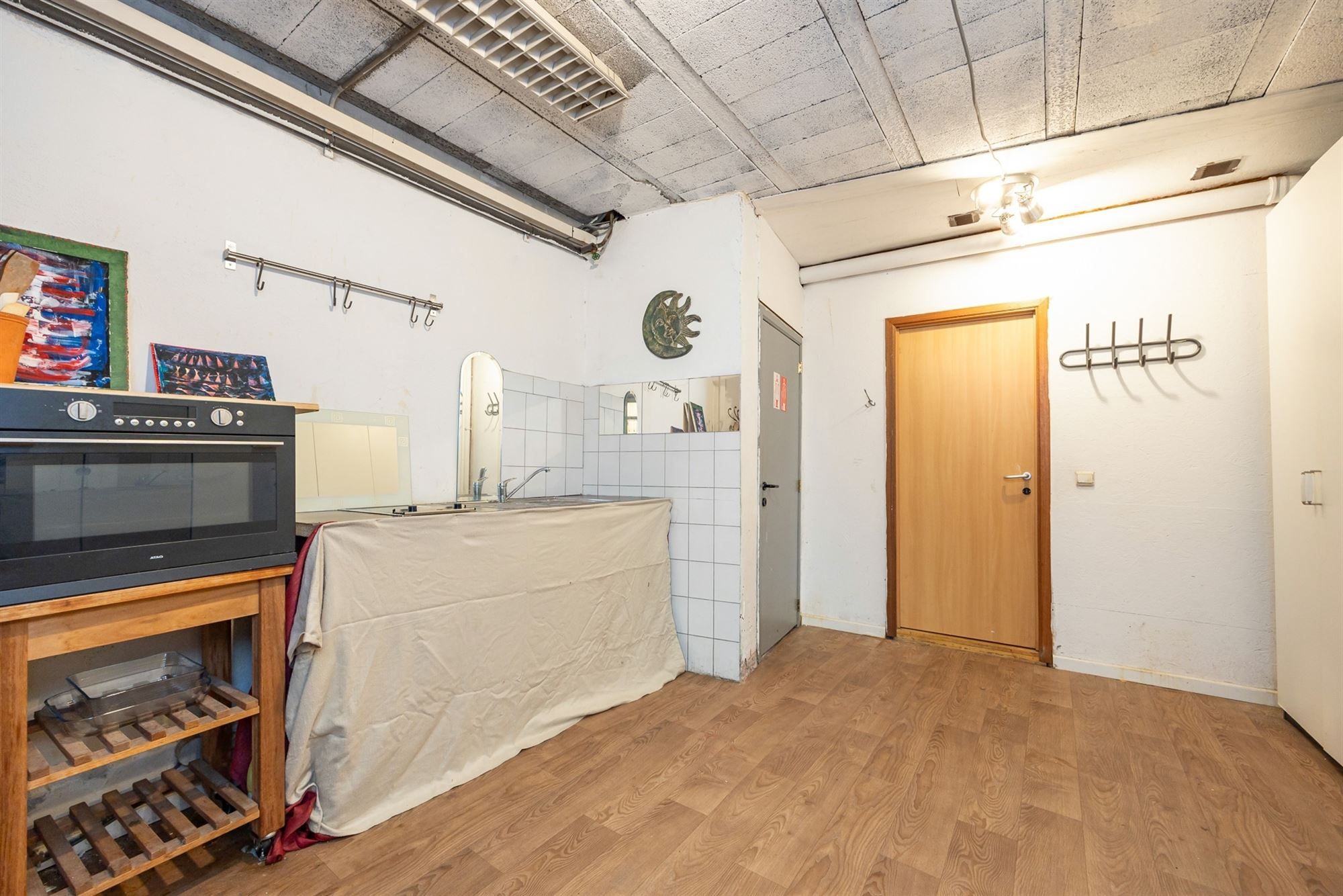 Woning met garage/ruime opslagplaats foto 15