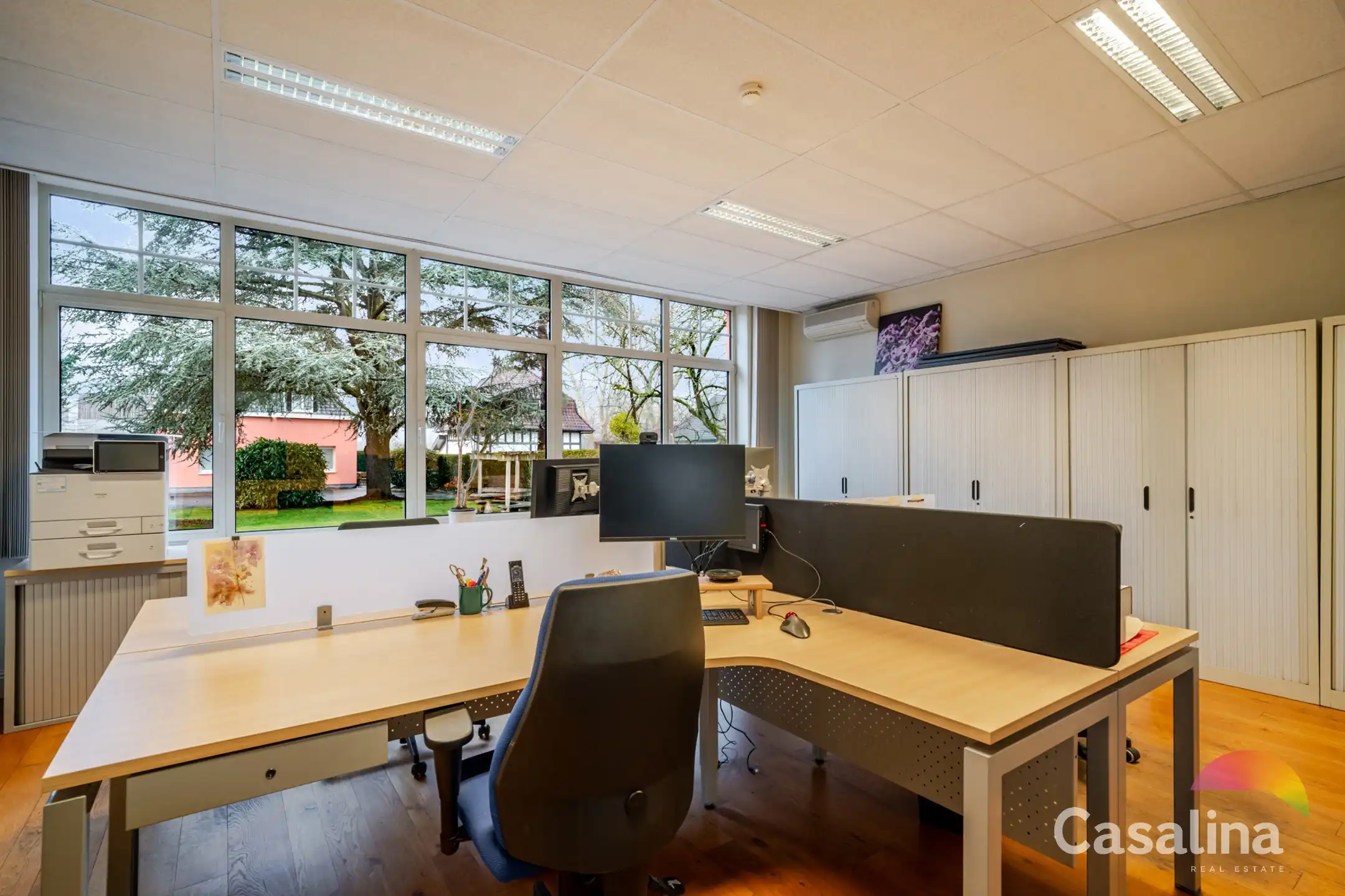 Kantoorgebouw met appartement & parkeerplaatsen  ±535m² foto 4