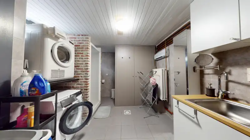 Ruime polyvalente woning van 335m² op 5a84ca foto 15