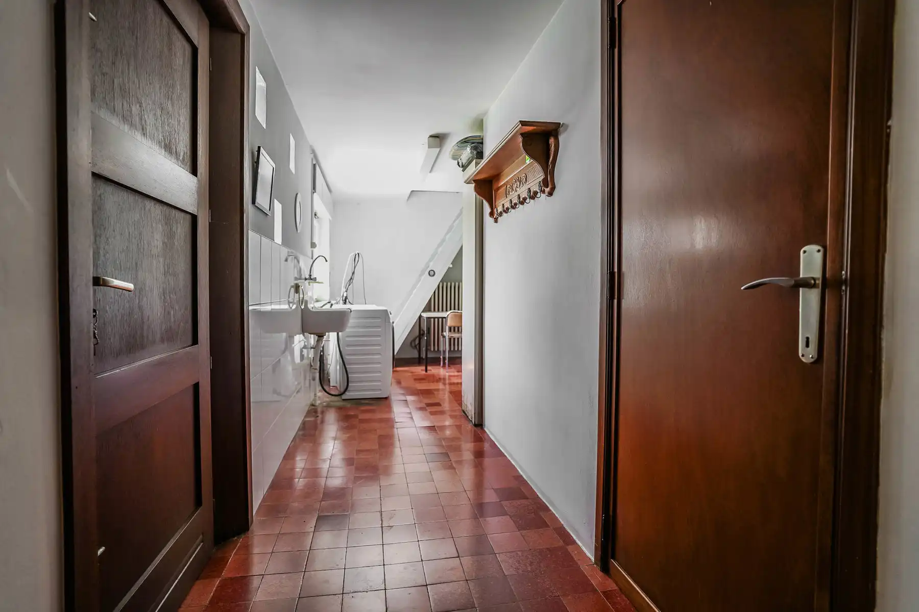 Te renoveren, vrijstaande woning op een perceel van 1070 m² foto 17