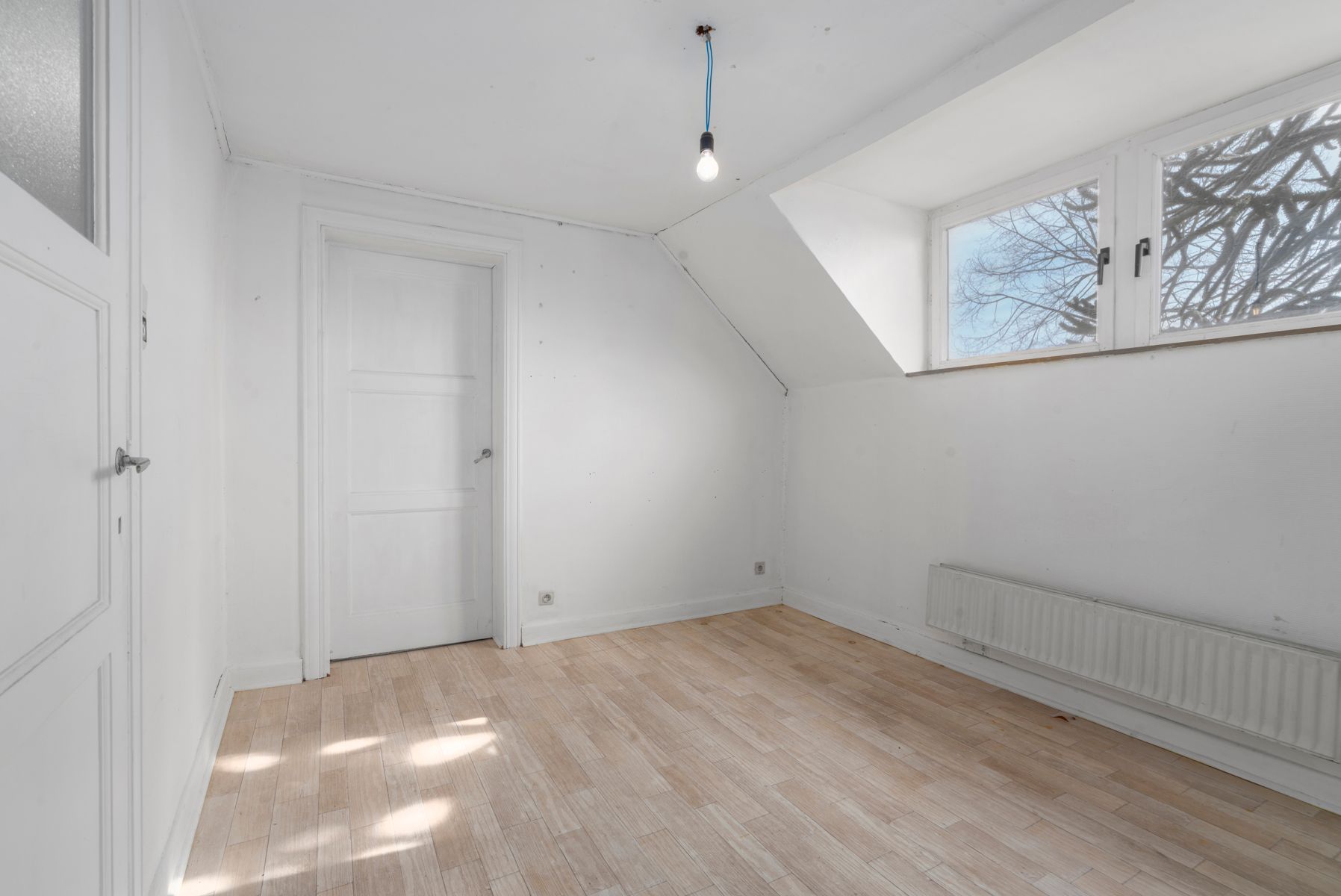 Te renoveren woning aan de stadsrand van Geraardsbergen foto 10