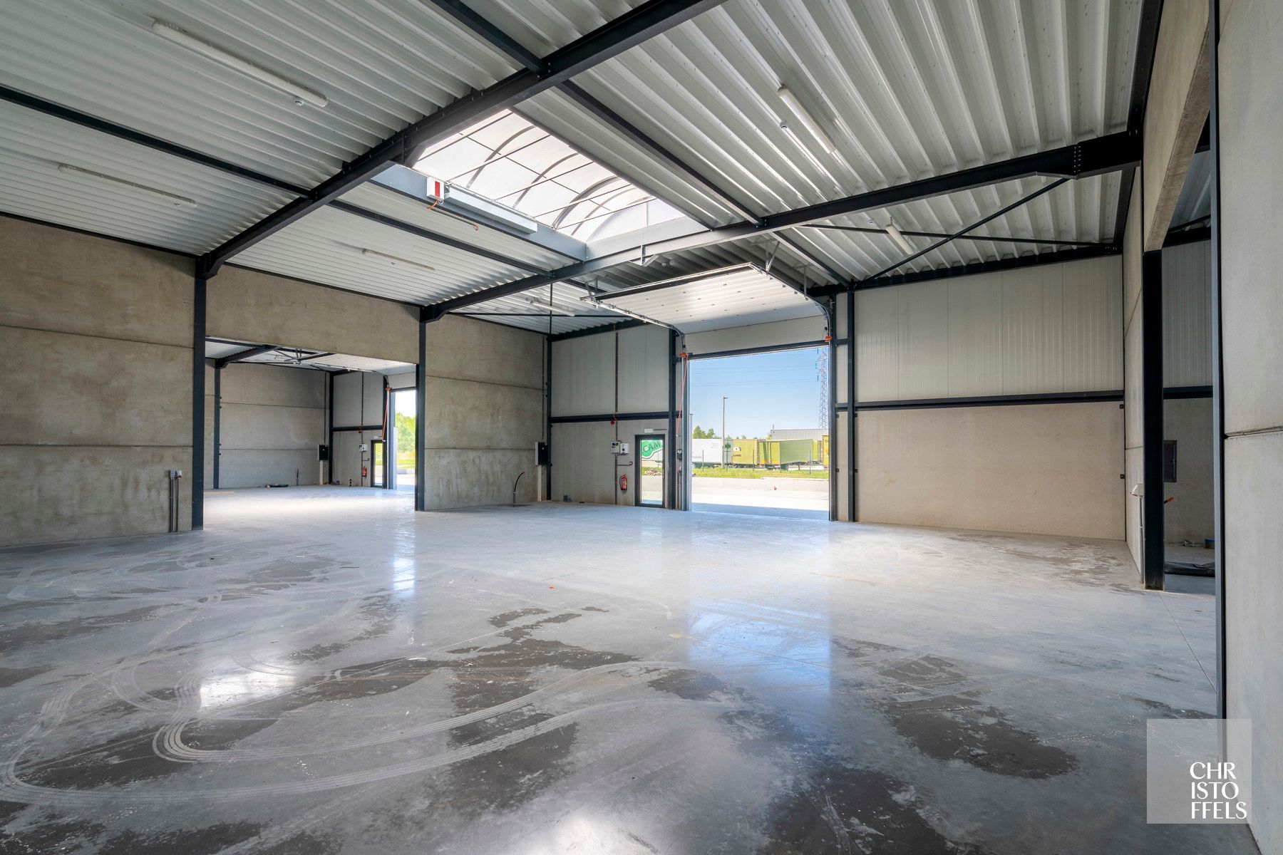 Nieuwe KMO-unit van 225m² op bedrijventerrein in Lanklaar!  foto 4