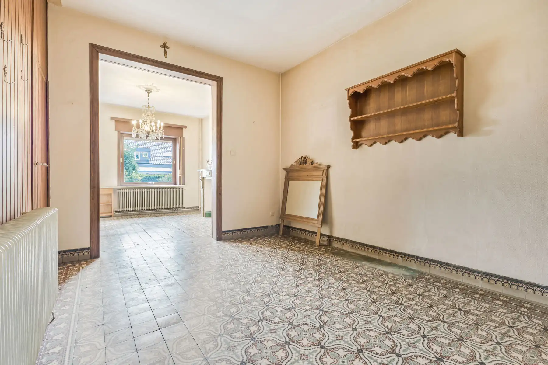 Rustig gelegen woning met grote tuin foto 8