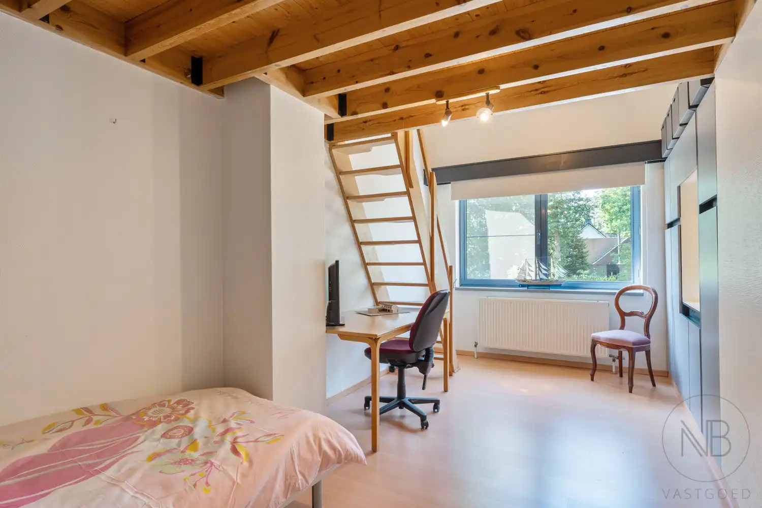 Moderne villa  met zwembad op toplocatie in Genk - instapklaar en future-proof foto 36