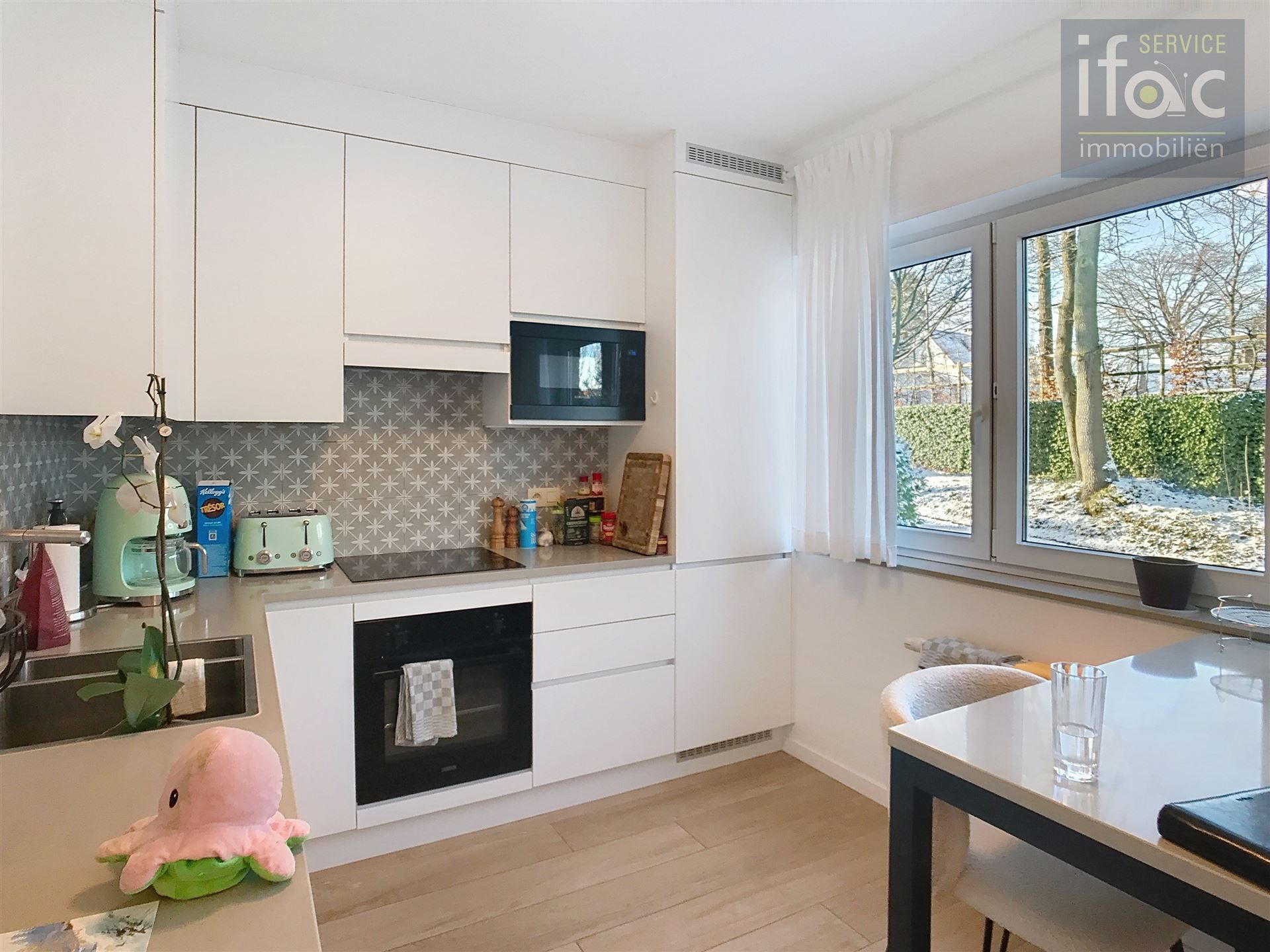 Mooi gerenoveerde woning met 4 slaapkamers en 2 badkamers. foto 6