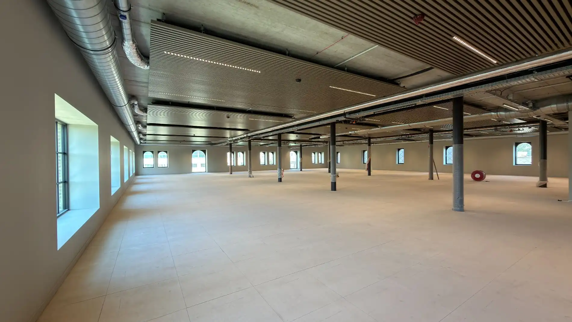 Nieuwbouw kantoren te huur in gebouw Innovation te Mechelen foto 4