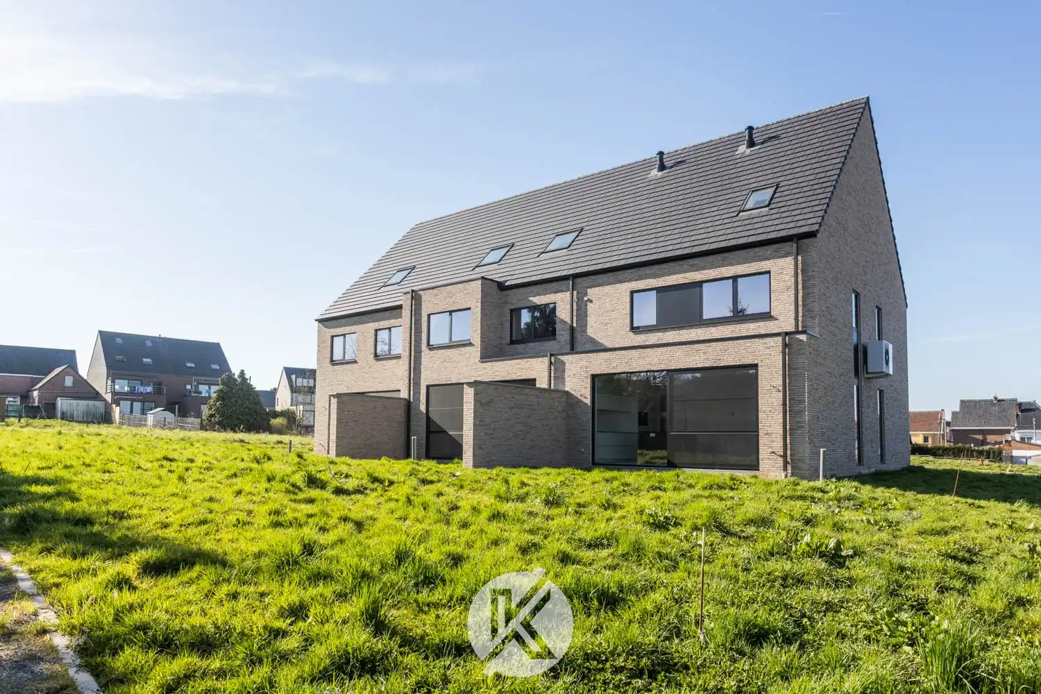 Halfopen nieuwbouwwoning in groene woonomgeving foto 22