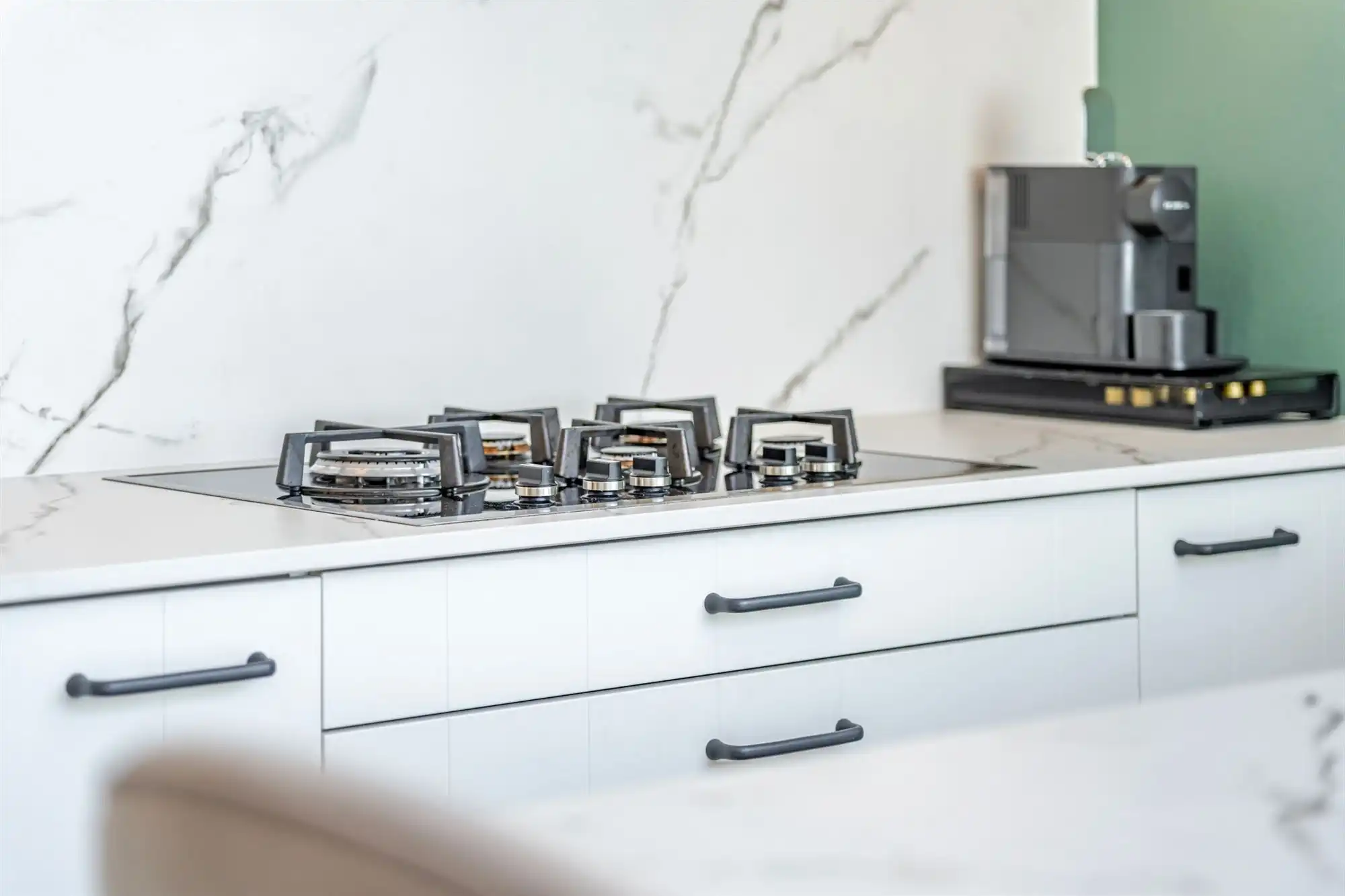Statige herenwoning met karakter, ruimte en moderne luxe op toplocatie in Oostende foto 10