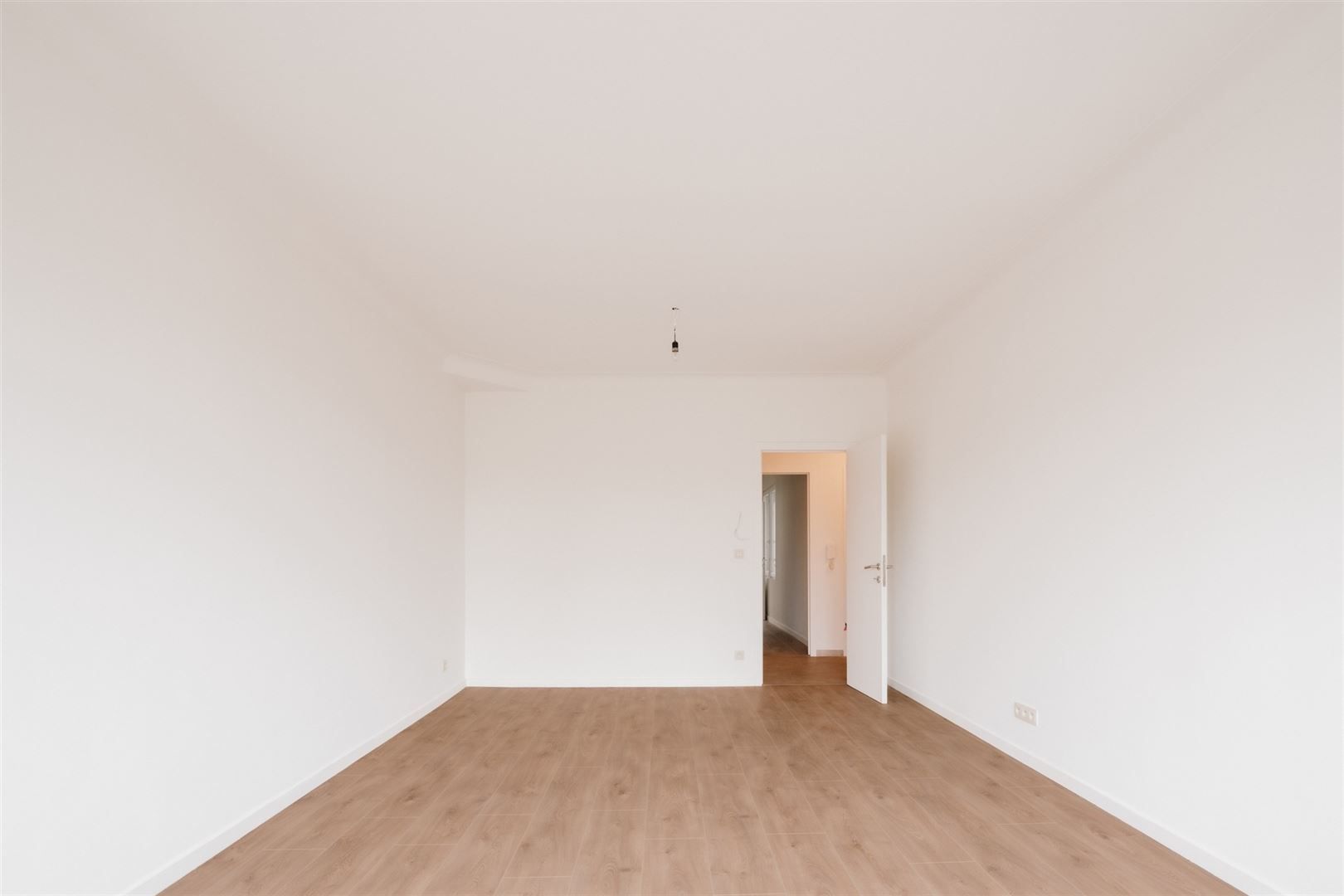 Gerenoveerd appartement bij het Rivierenhof foto 3