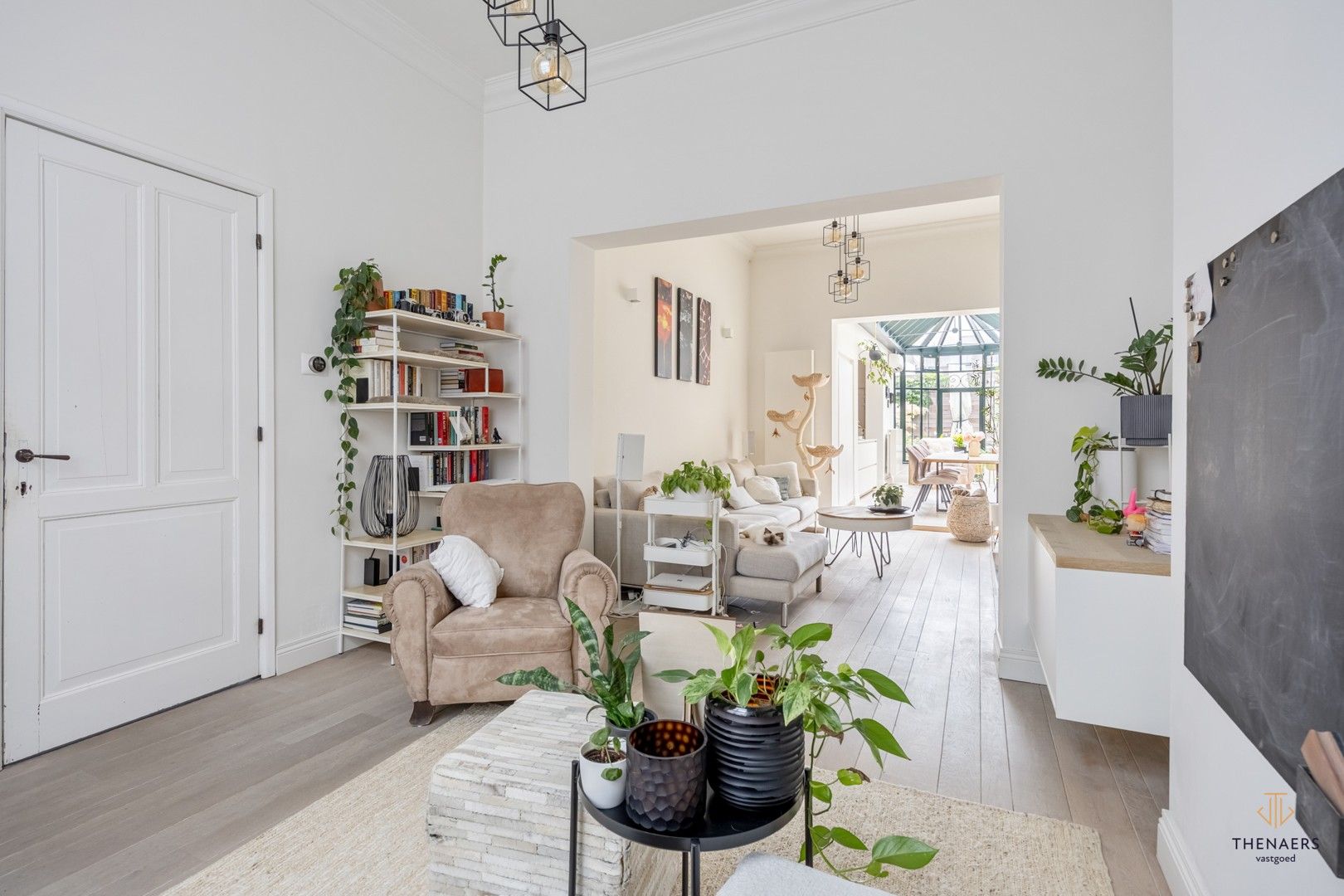 Prachtige stadswoning met vier slaapkamers in hartje Sint-Truiden. foto 6