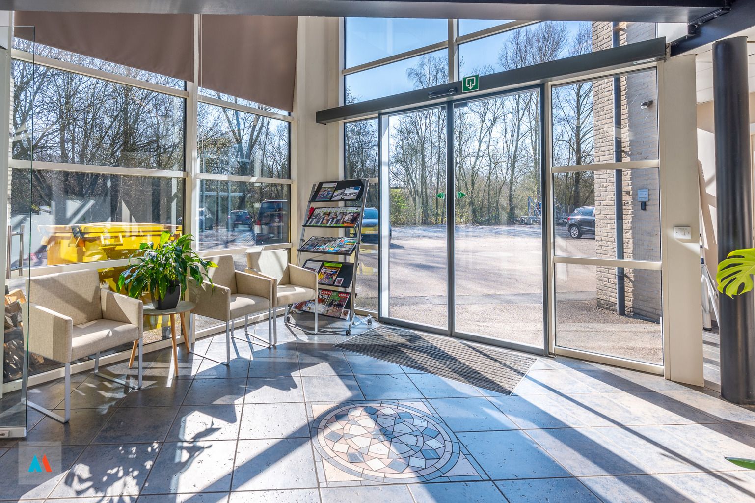 Modern kantoorgebouw op toplocatie in Turnhout foto 3