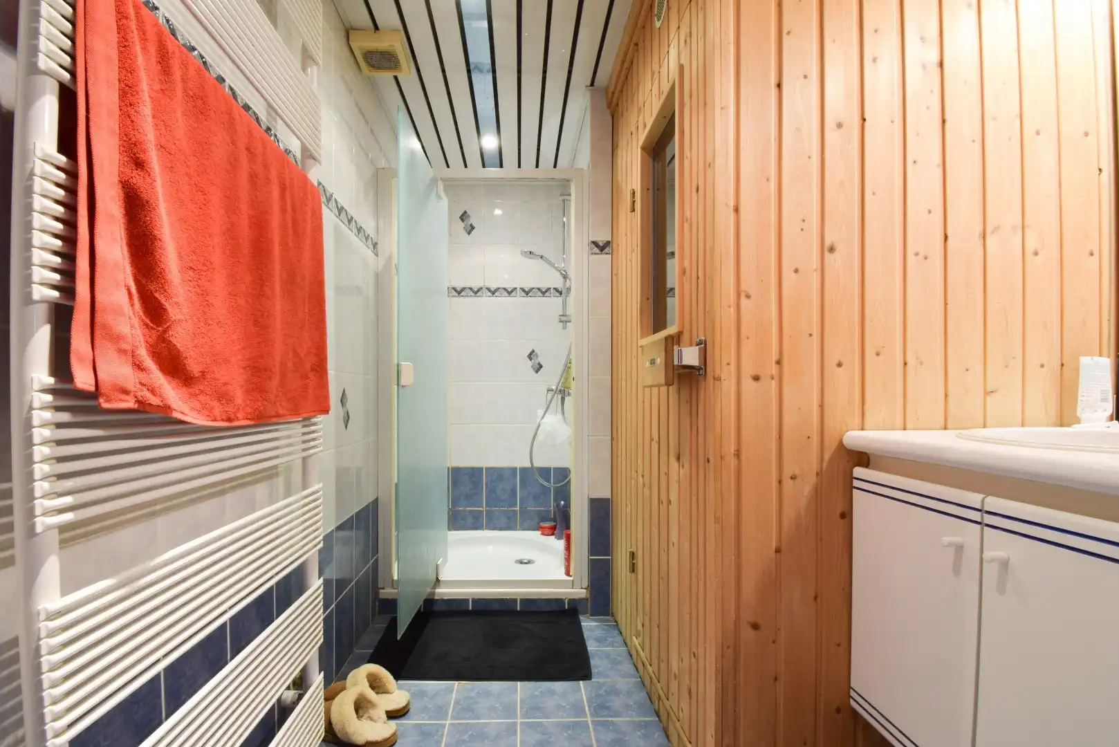 Opbrengsteigendom met veel mogelijkheden foto 9