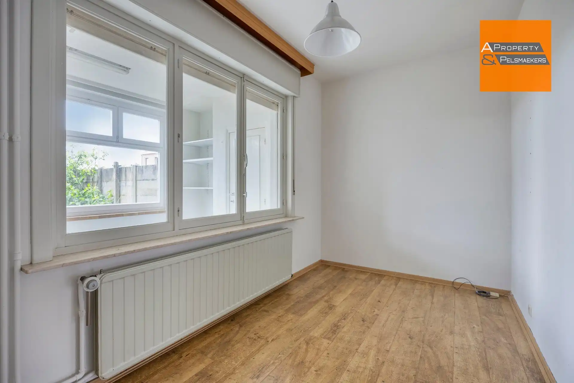 Kleine opbrengsteigendom met 2 appartementen te renoveren foto 14