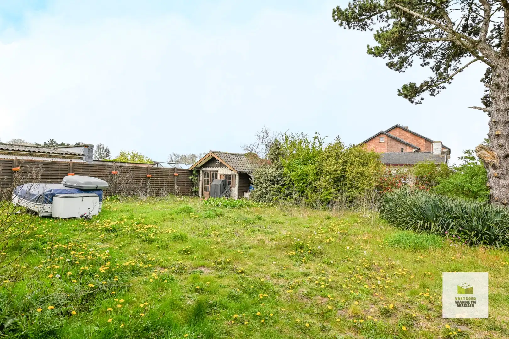 Gerenoveerde woning met 3slpk, garage en tuin op 648m2 foto 15