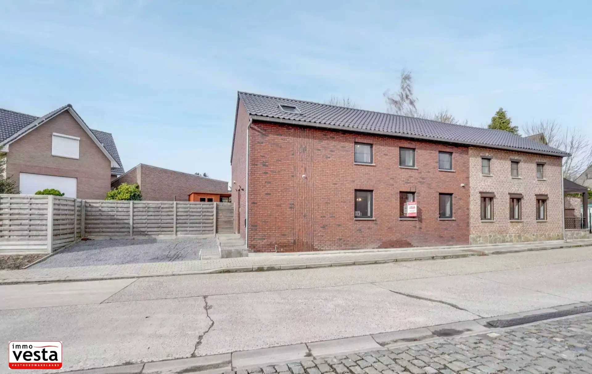 Huis met moderne voorzieningen foto 38