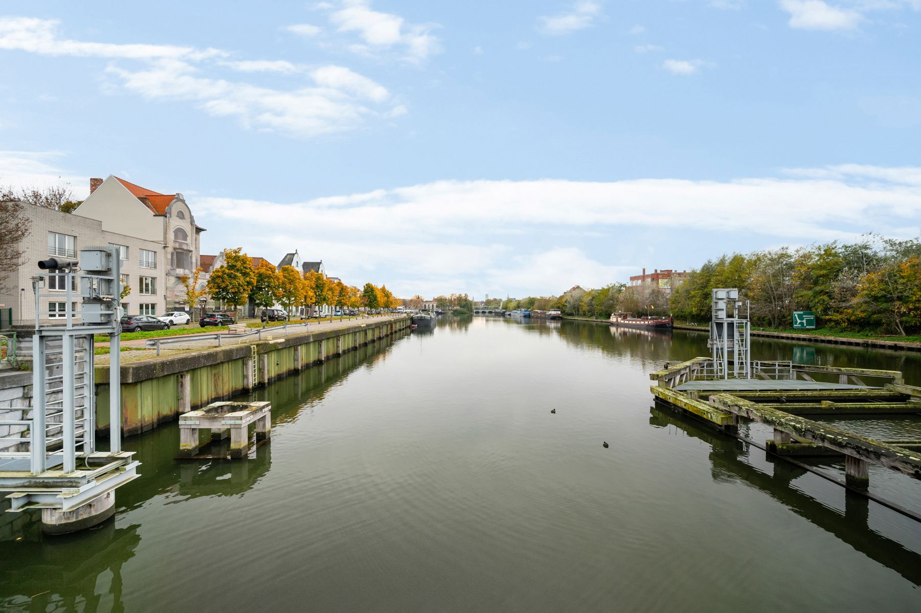 Prachtig gerenoveerd gebouw op bruisende toplocatie foto 3