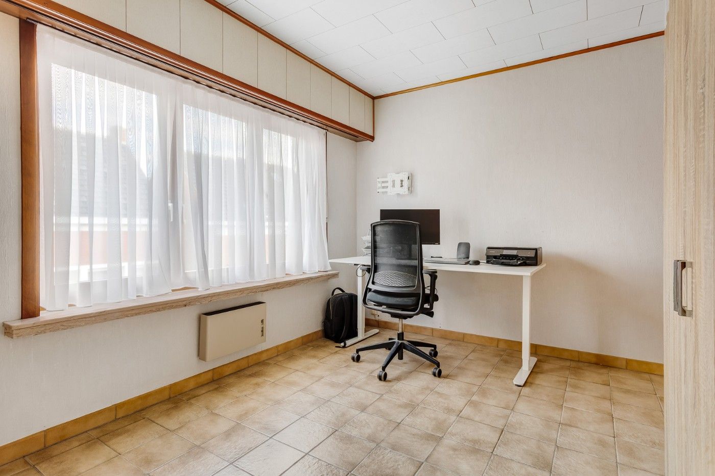 Gigantische, oerdegelijke woning met 4+ slpk., oprit, garage en west-tuin foto 18
