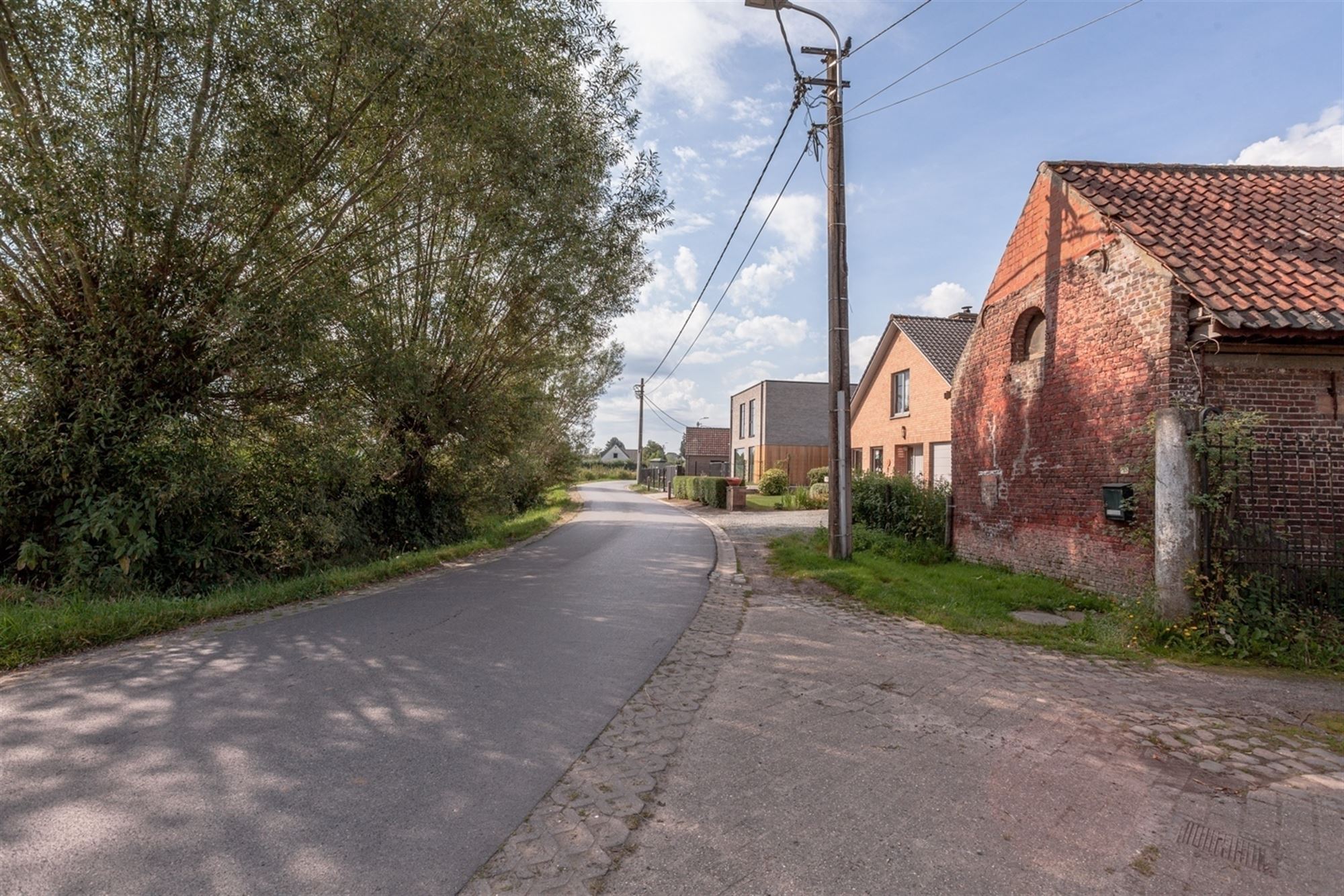 Te renoveren woning met grote tuin op idyllische locatie! foto 27