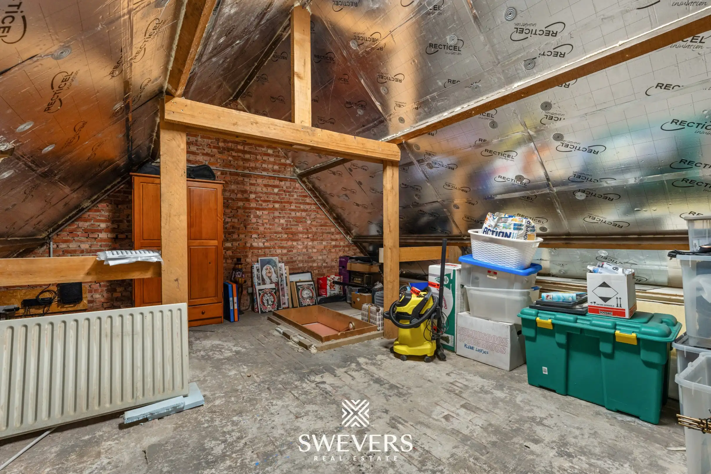 Authentieke, gerenoveerde woning met 3 slaapkamers in Paal foto 21