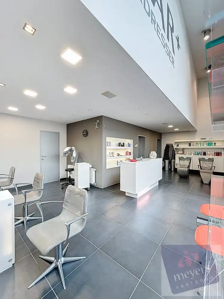 Handelspand met woonst op toplocatie in Spalbeek (Hasselt) foto 5