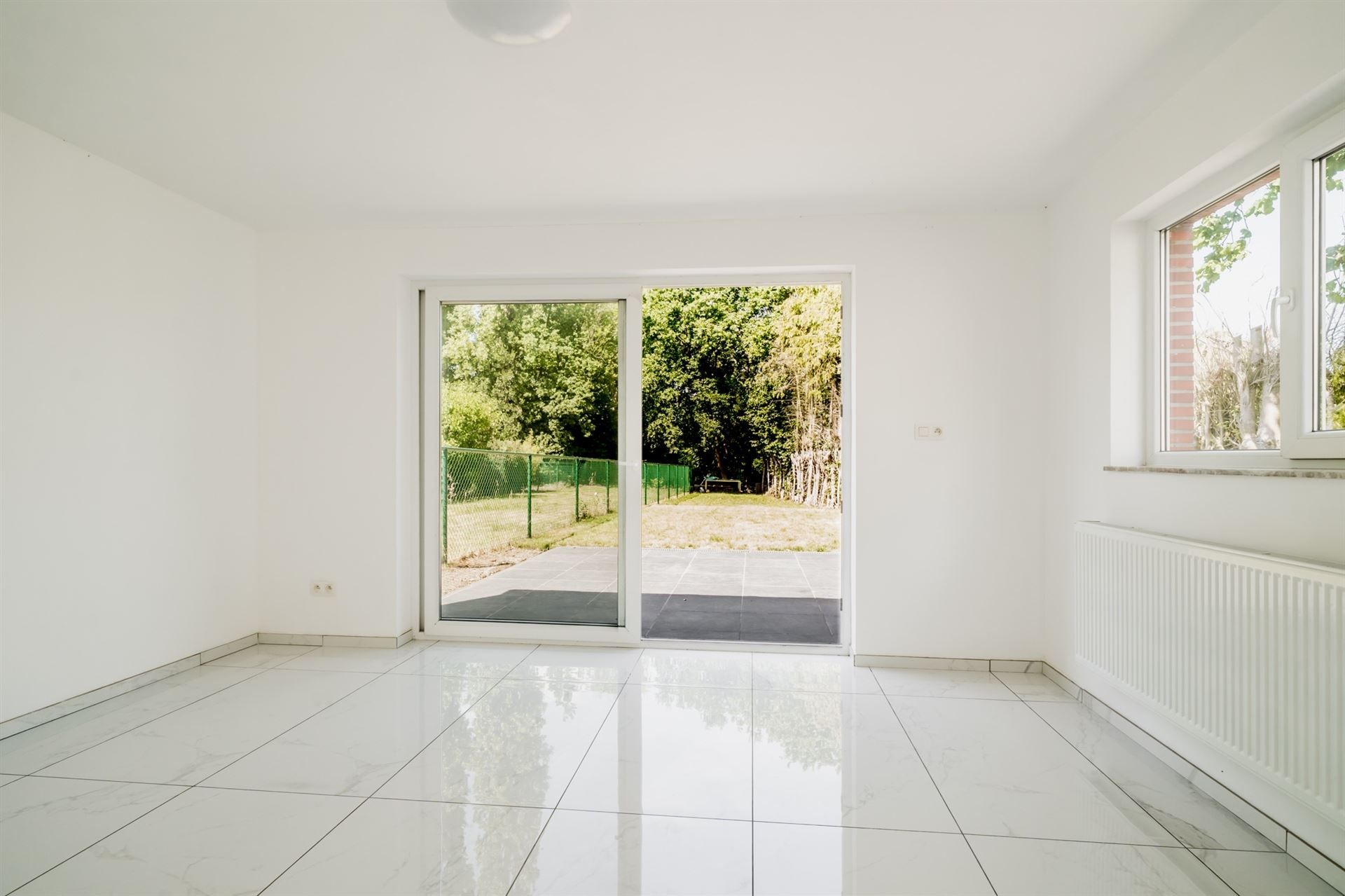 Instapklarae gezinswoning met tuin nabij centrum! foto 8