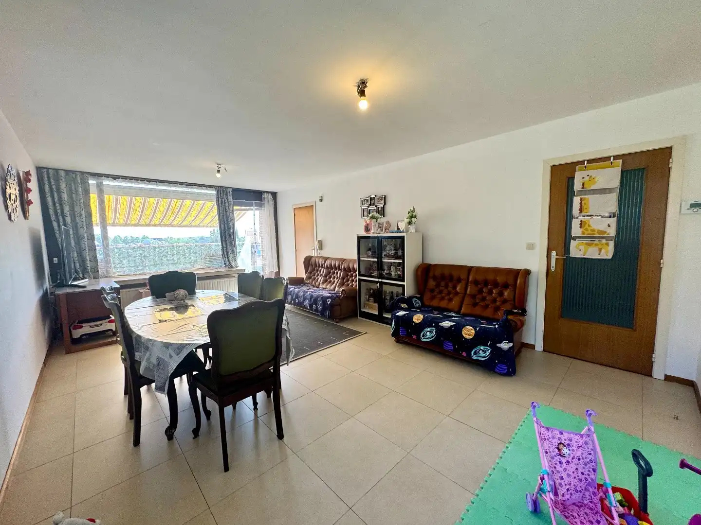 APPARTEMENT MET 3 SLPKS - BADKAMER - ZONNIG TERRAS foto 4