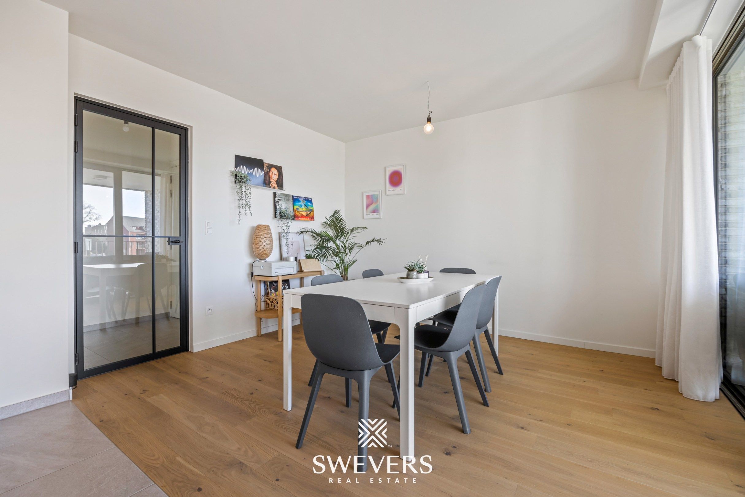 Recent 2 slpk- appartement met autostaanplaats en berging in centrum Beringen foto 10