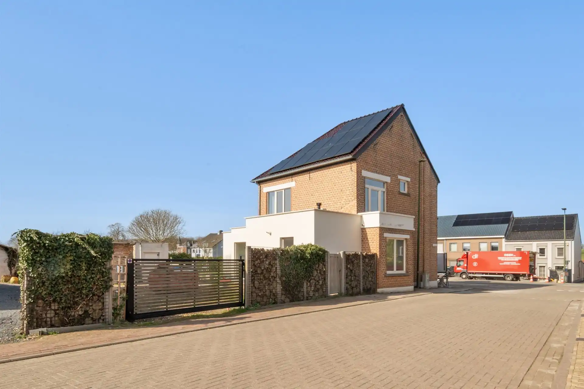 Gerenoveerde eengezinswoning. foto 28