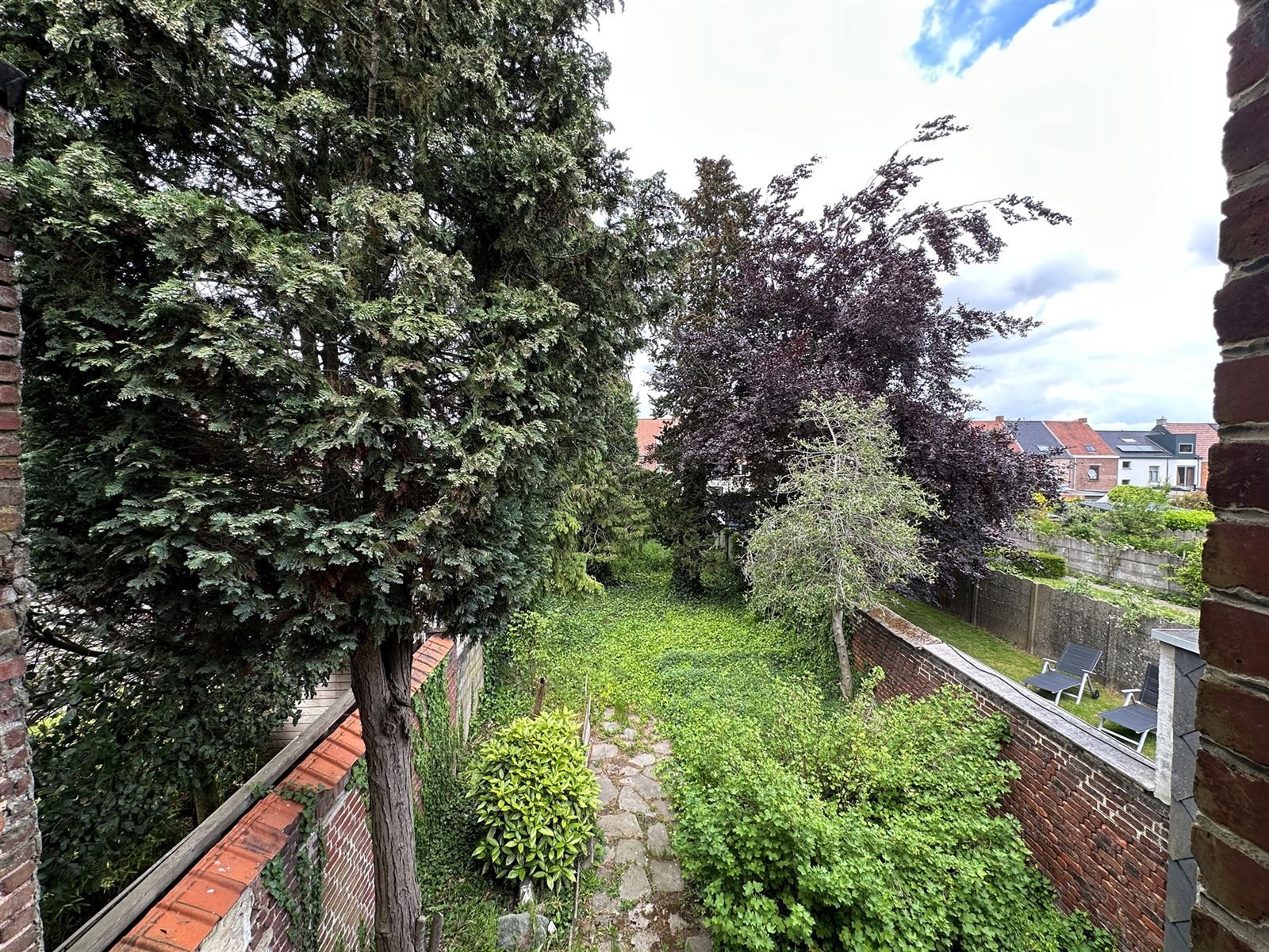 karaktervolle woning met handelsruimte in hartje Zottegem! foto 11