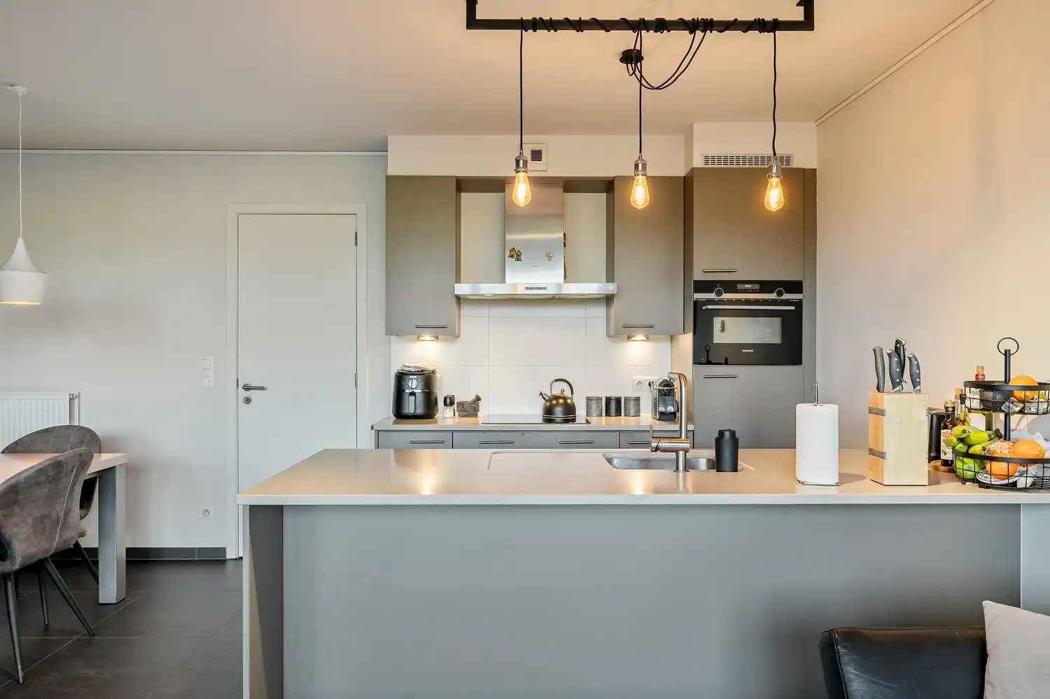 TE KOOP | Instapklaar gelijkvloers appartement in het centrum van Heist-op-den-Berg. foto 6